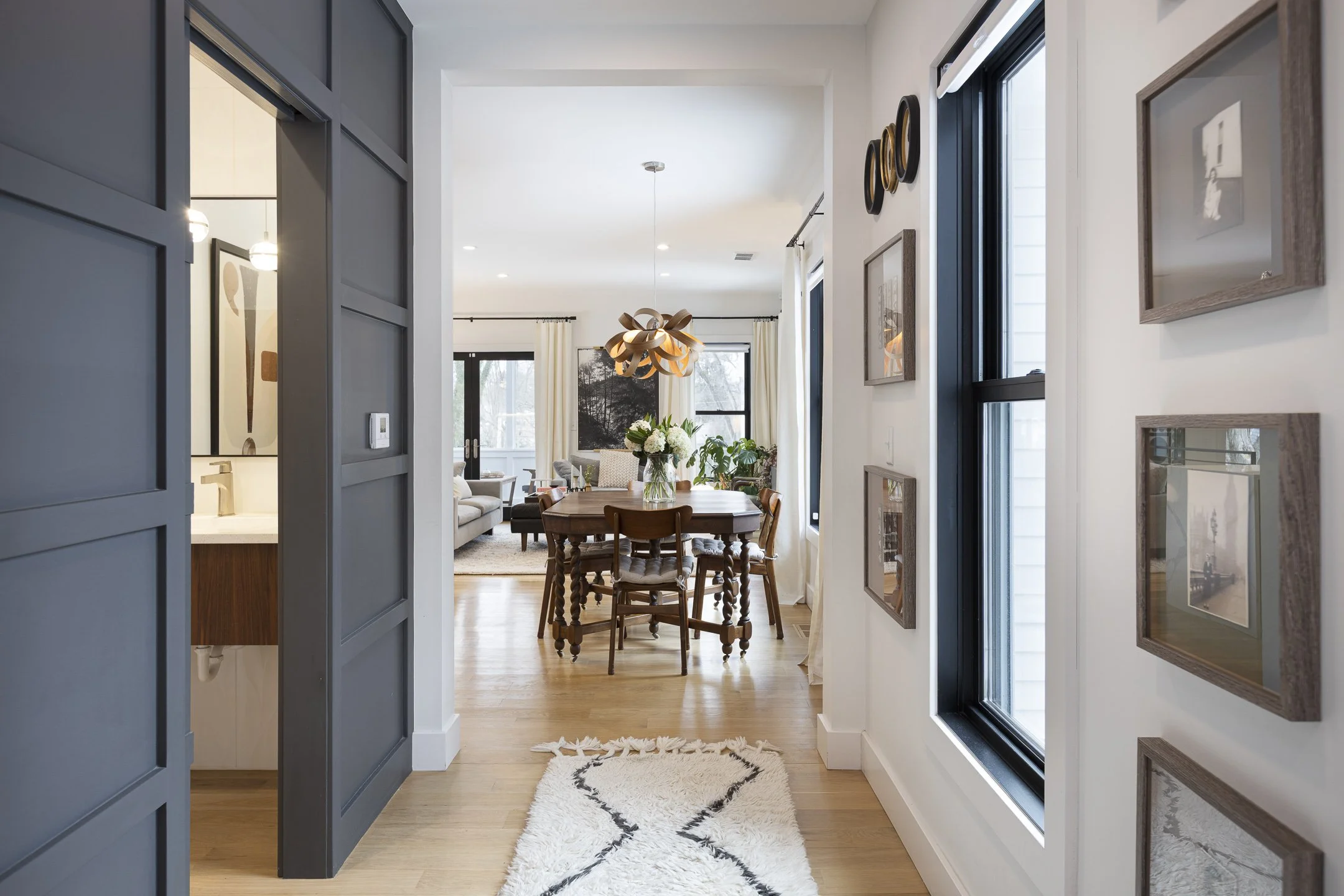 442 E Broadway-007.jpg