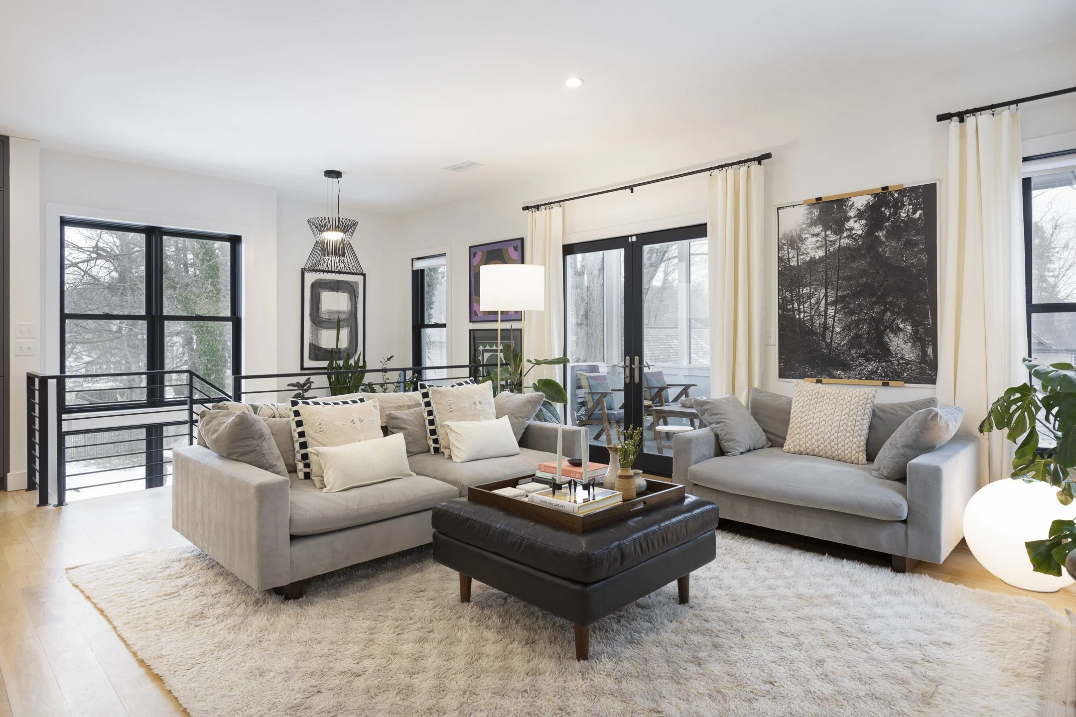 442 E Broadway-016.jpg