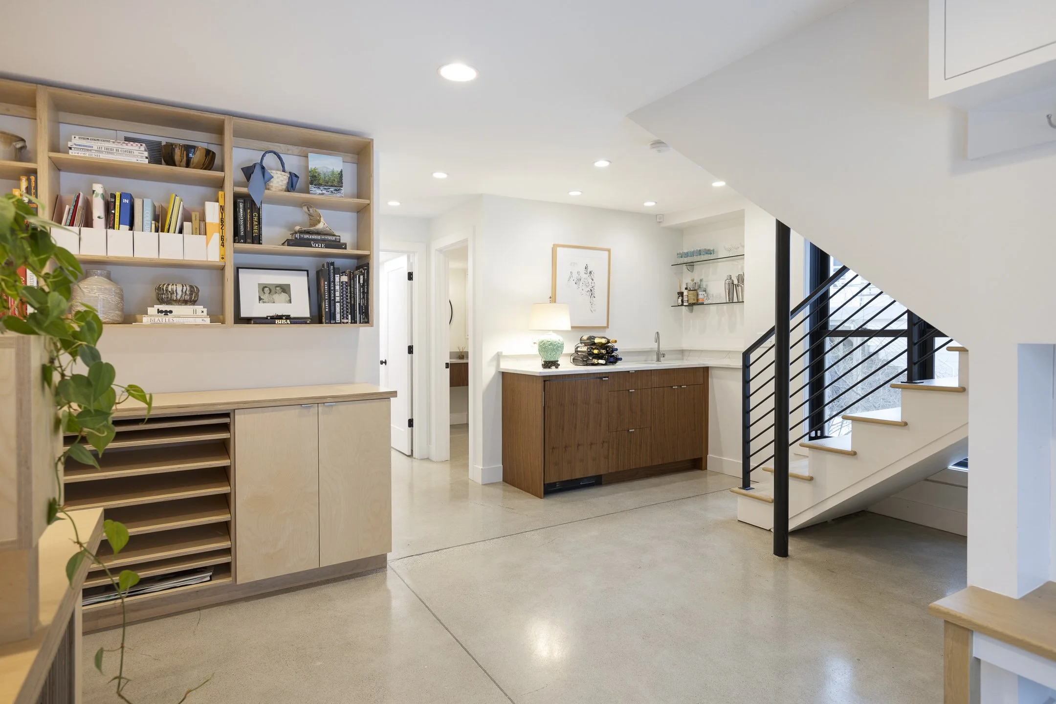 442 E Broadway-034.jpg