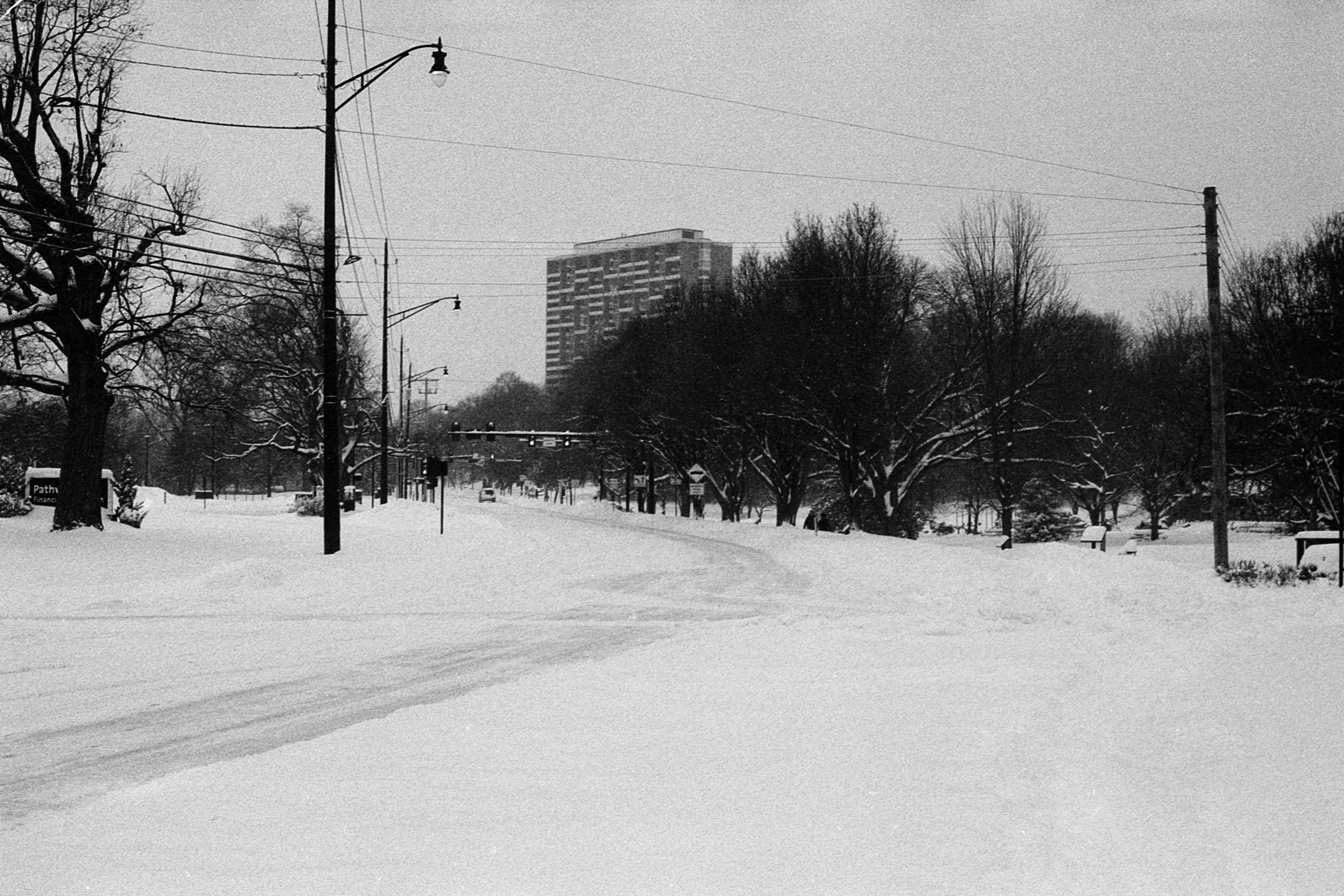 Grandview Heights Snowstorm 2026-008.JPG