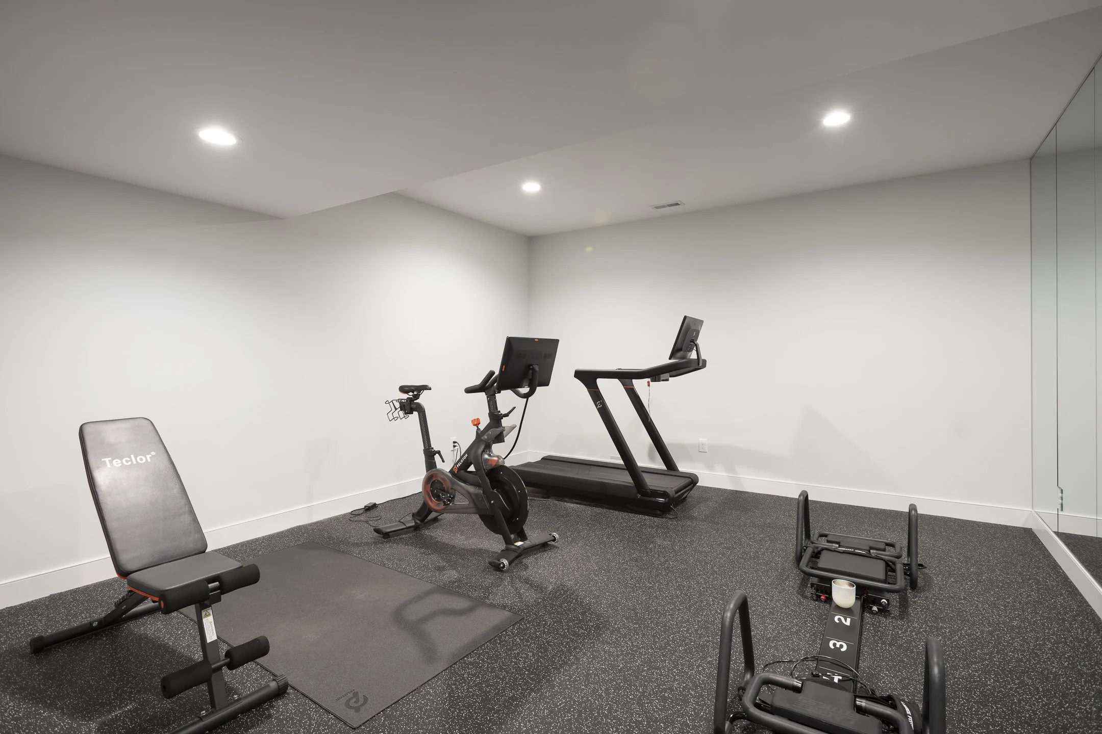 7018 Hanby's Loop-47.jpg