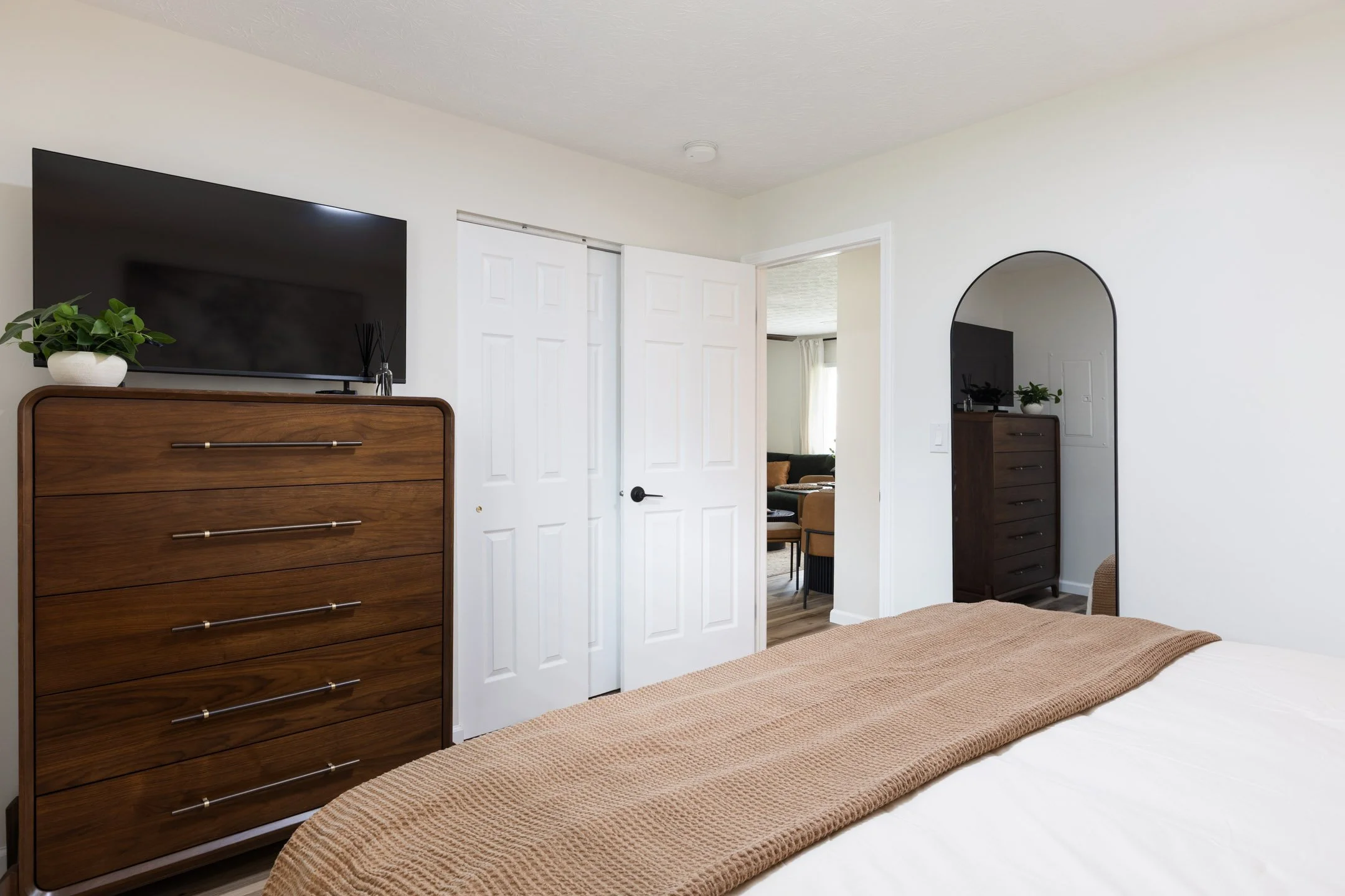 17th St Airbnb - Columbus, Ohio-010.JPG