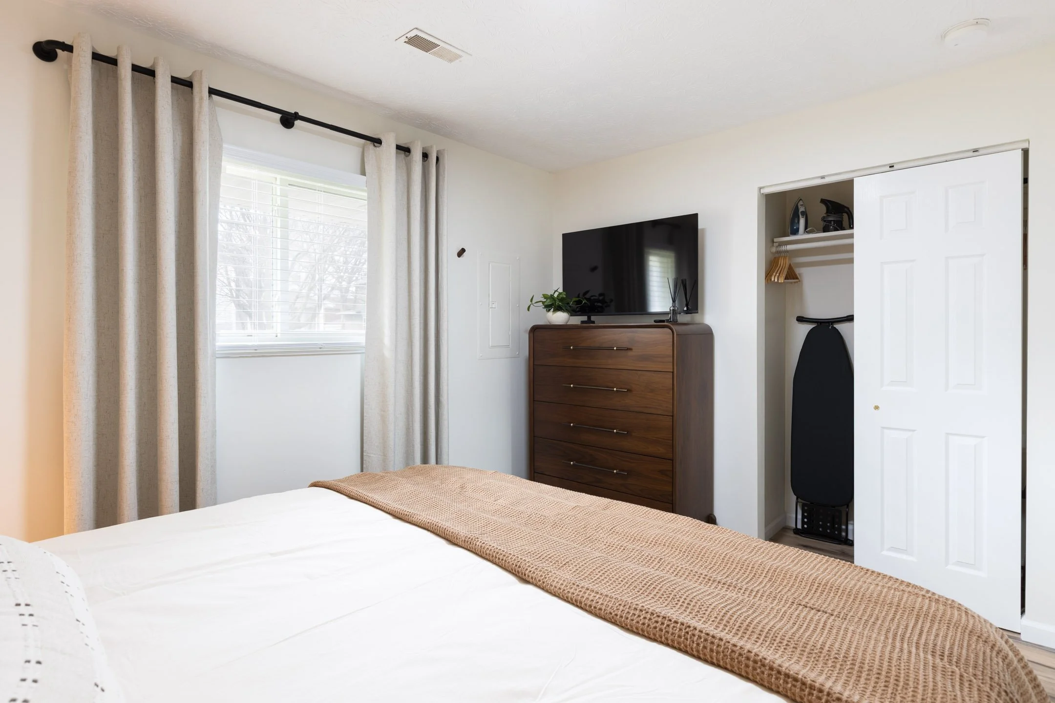 17th St Airbnb - Columbus, Ohio-011.JPG