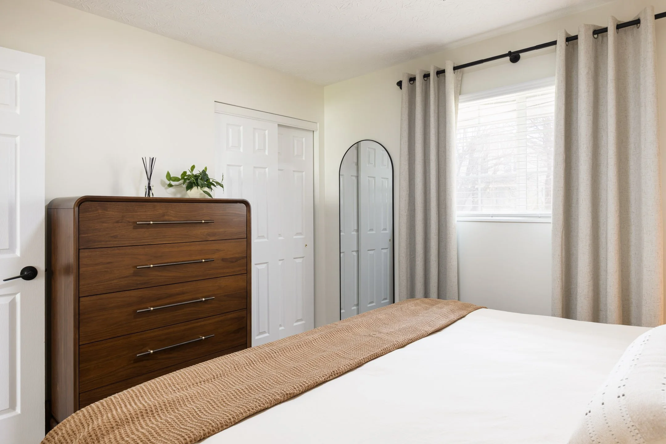 17th St Airbnb - Columbus, Ohio-013.JPG