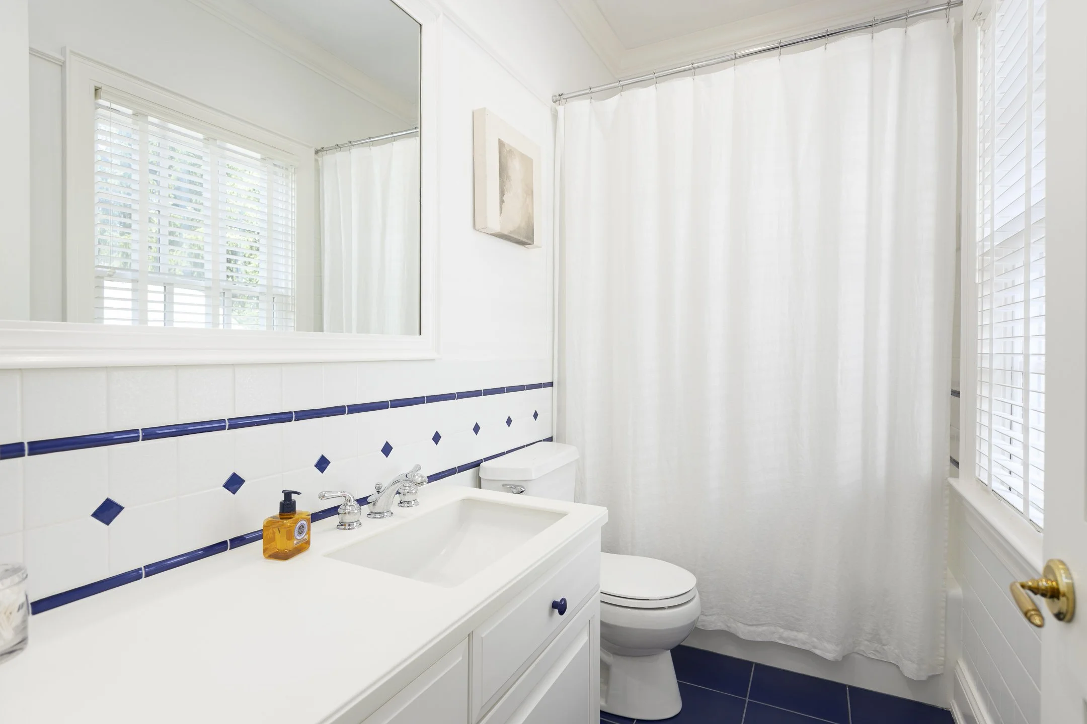 4615 Yantis Drive-071.jpg