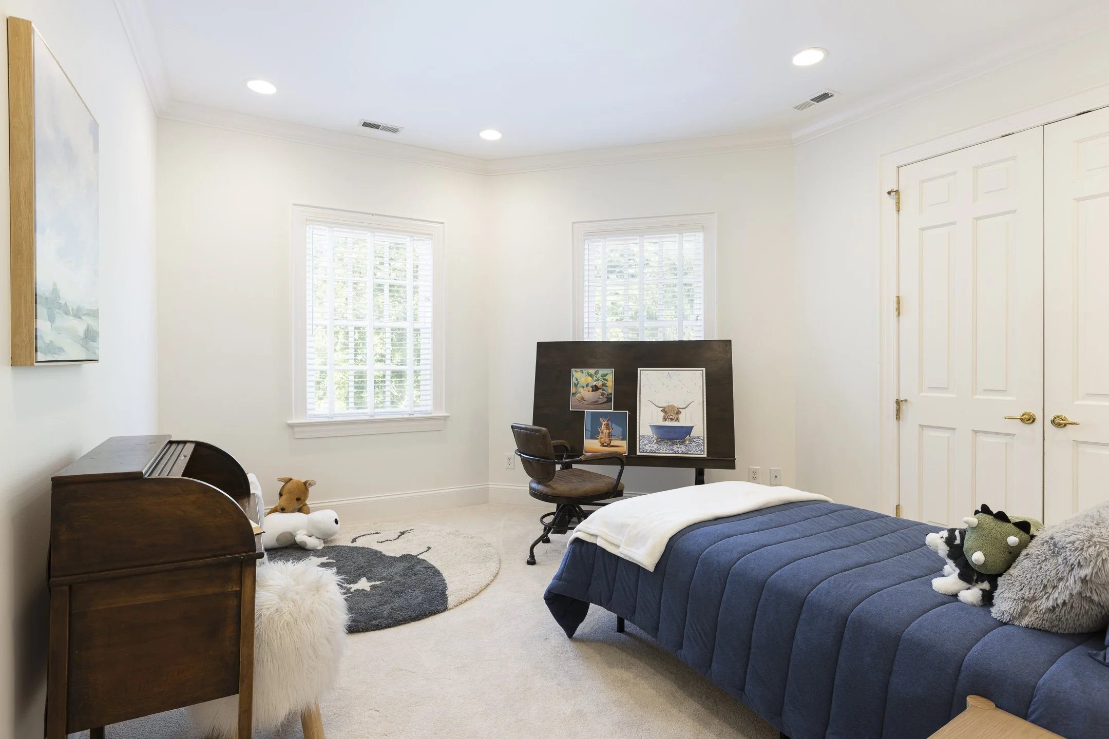 4615 Yantis Drive-073.jpg