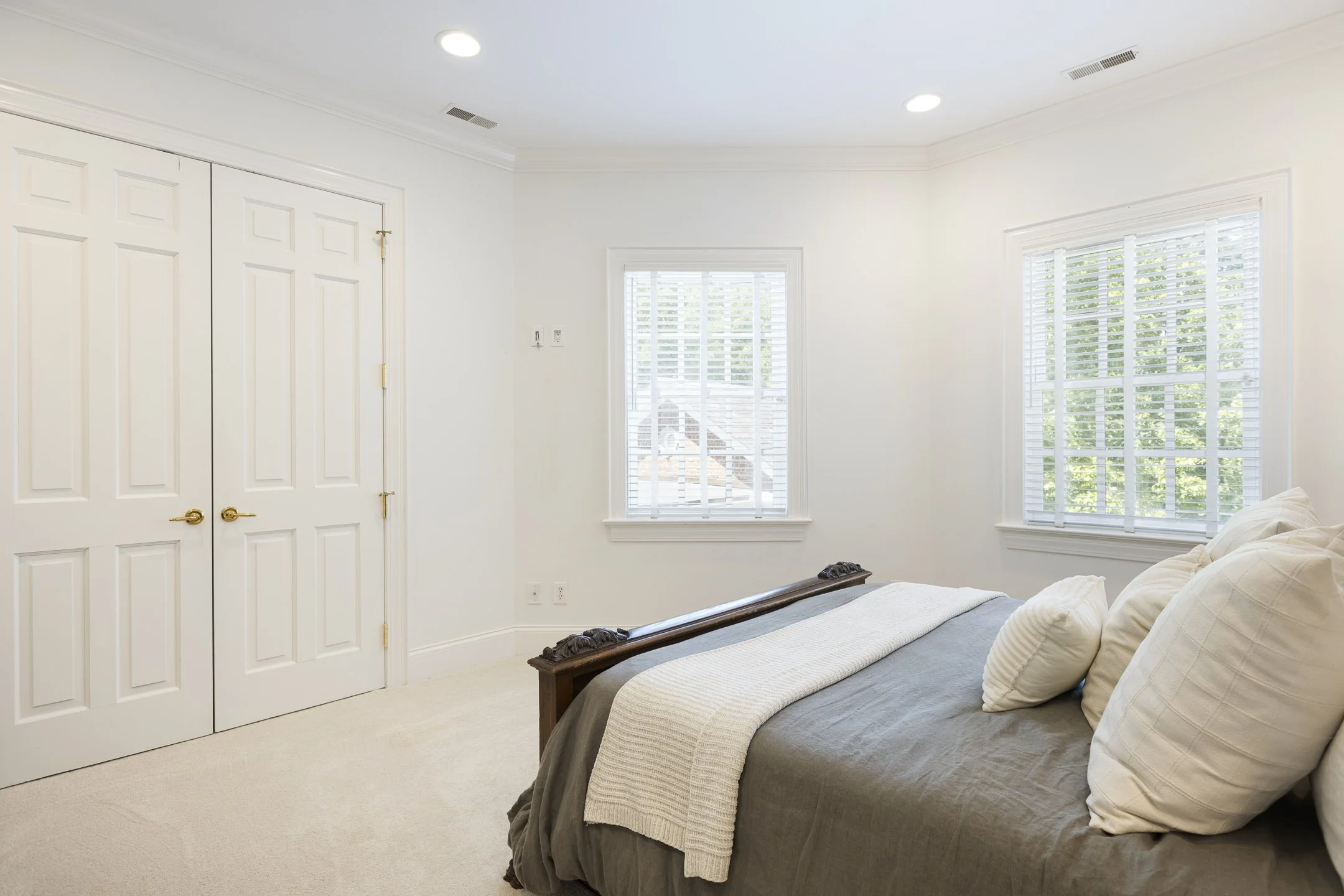 4615 Yantis Drive-077.jpg