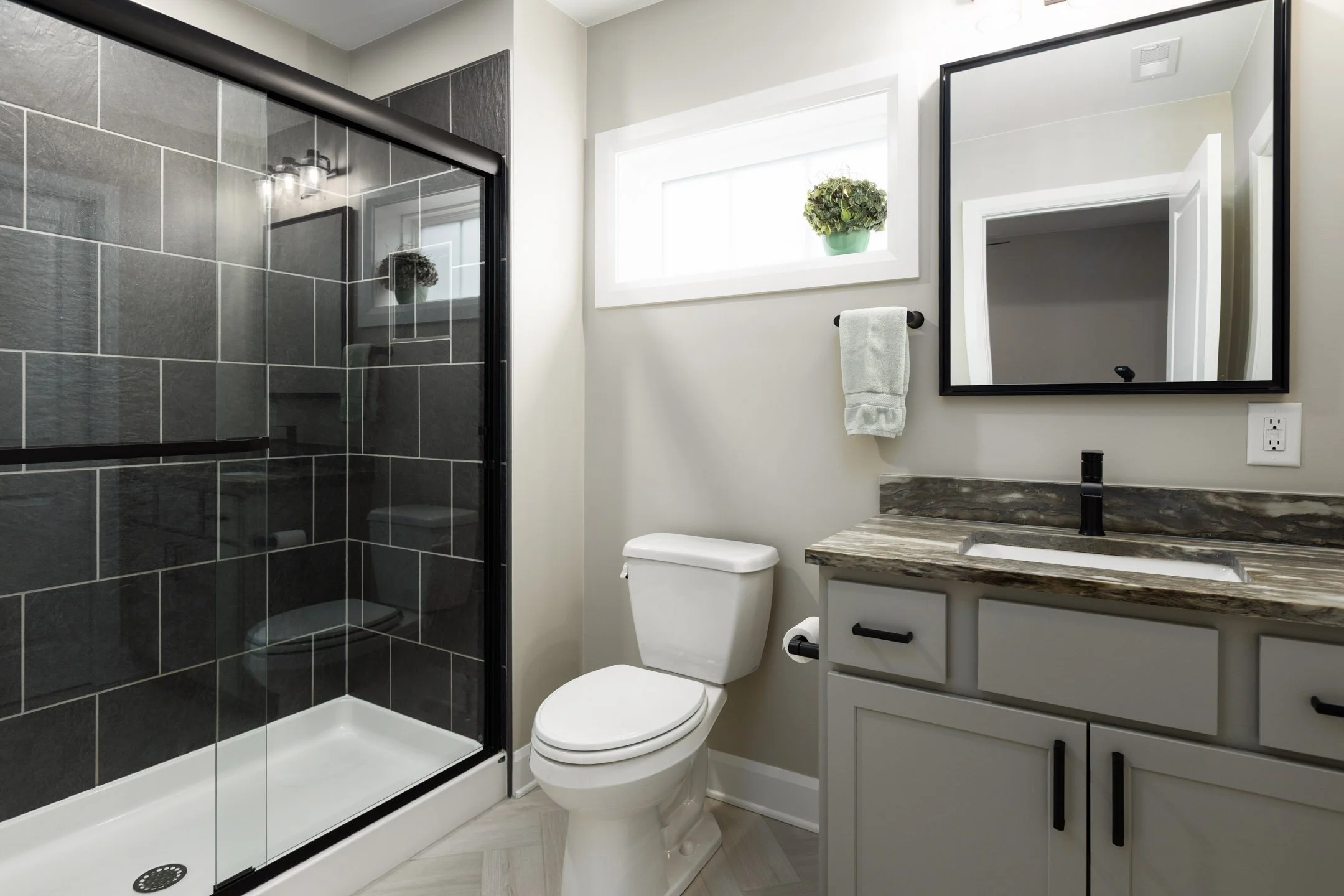 869 Pinnacle Pointe Pl-039.JPG