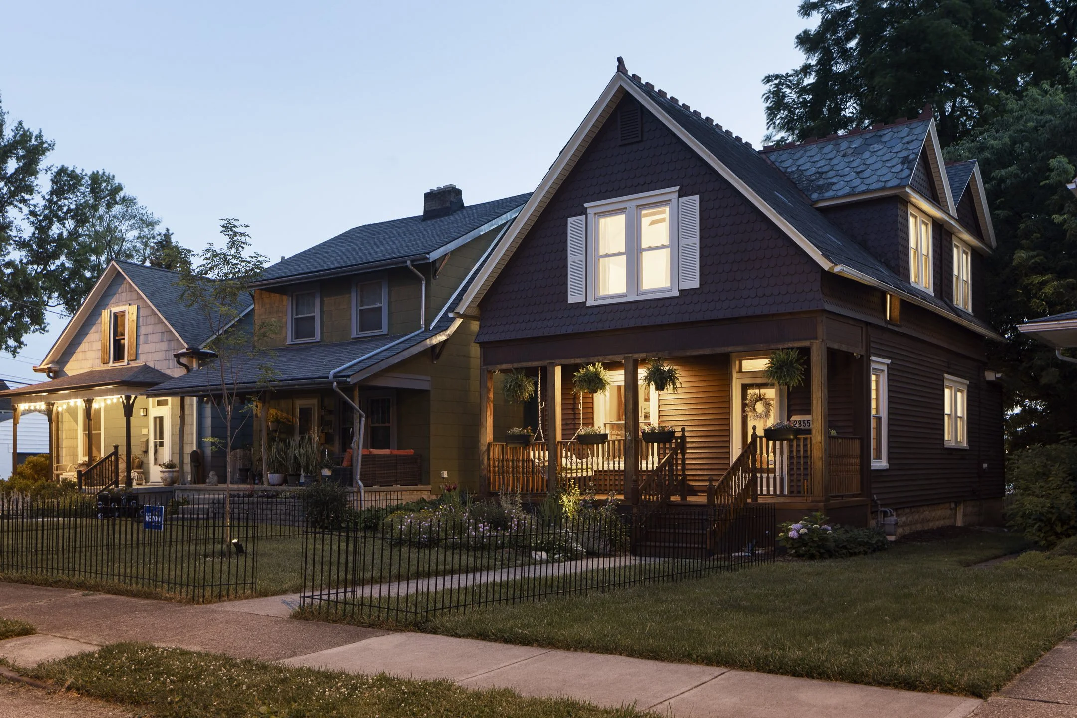 2855 East Avenue002.jpg