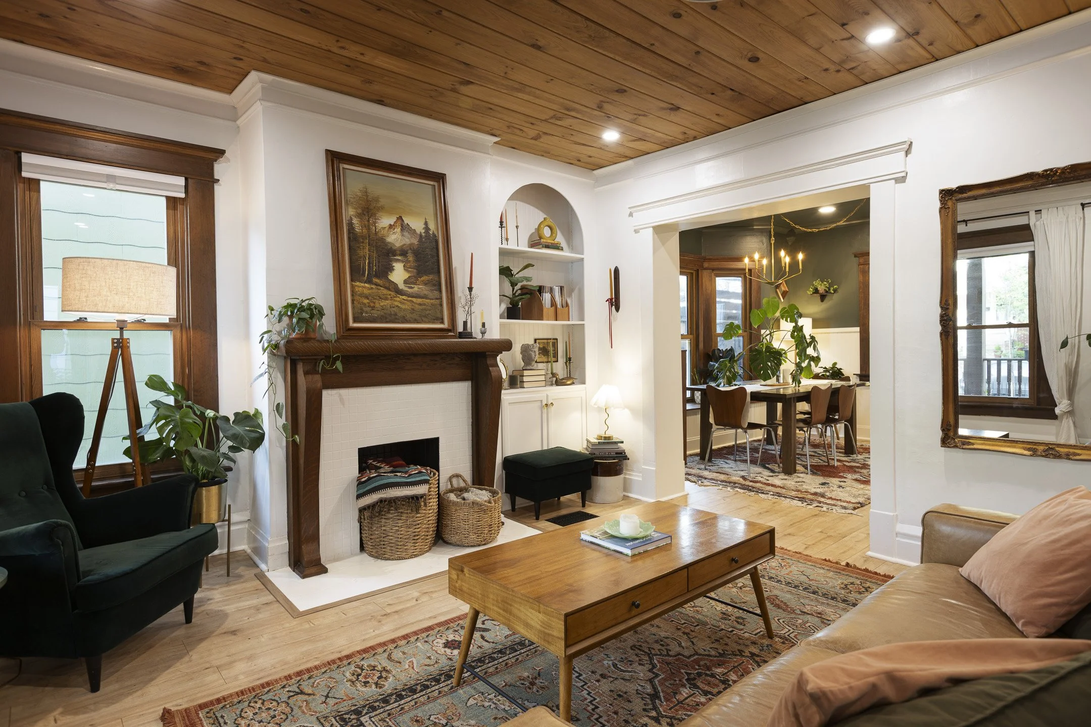 2855 East Avenue009.jpg