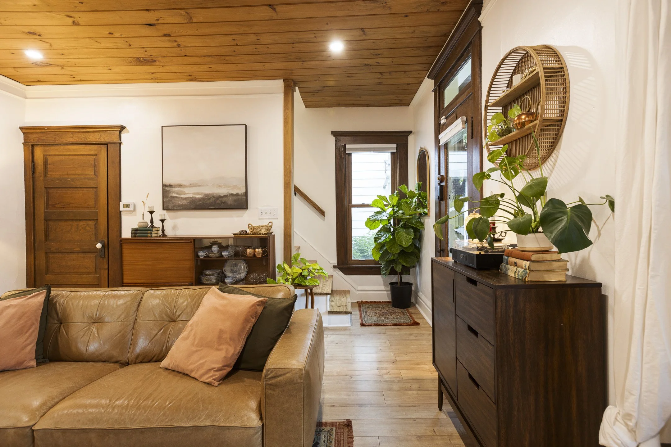 2855 East Avenue012.jpg
