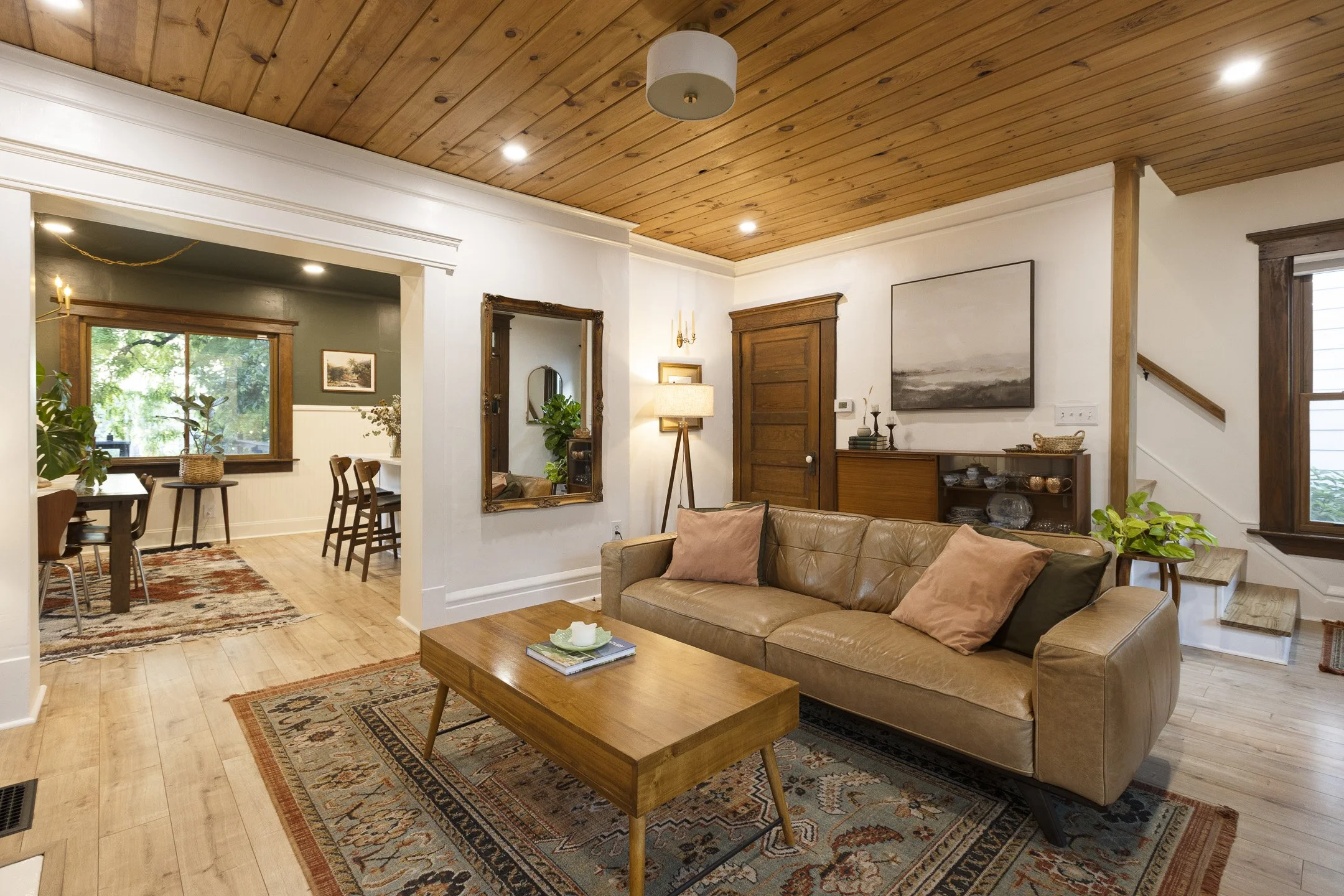 2855 East Avenue013.jpg