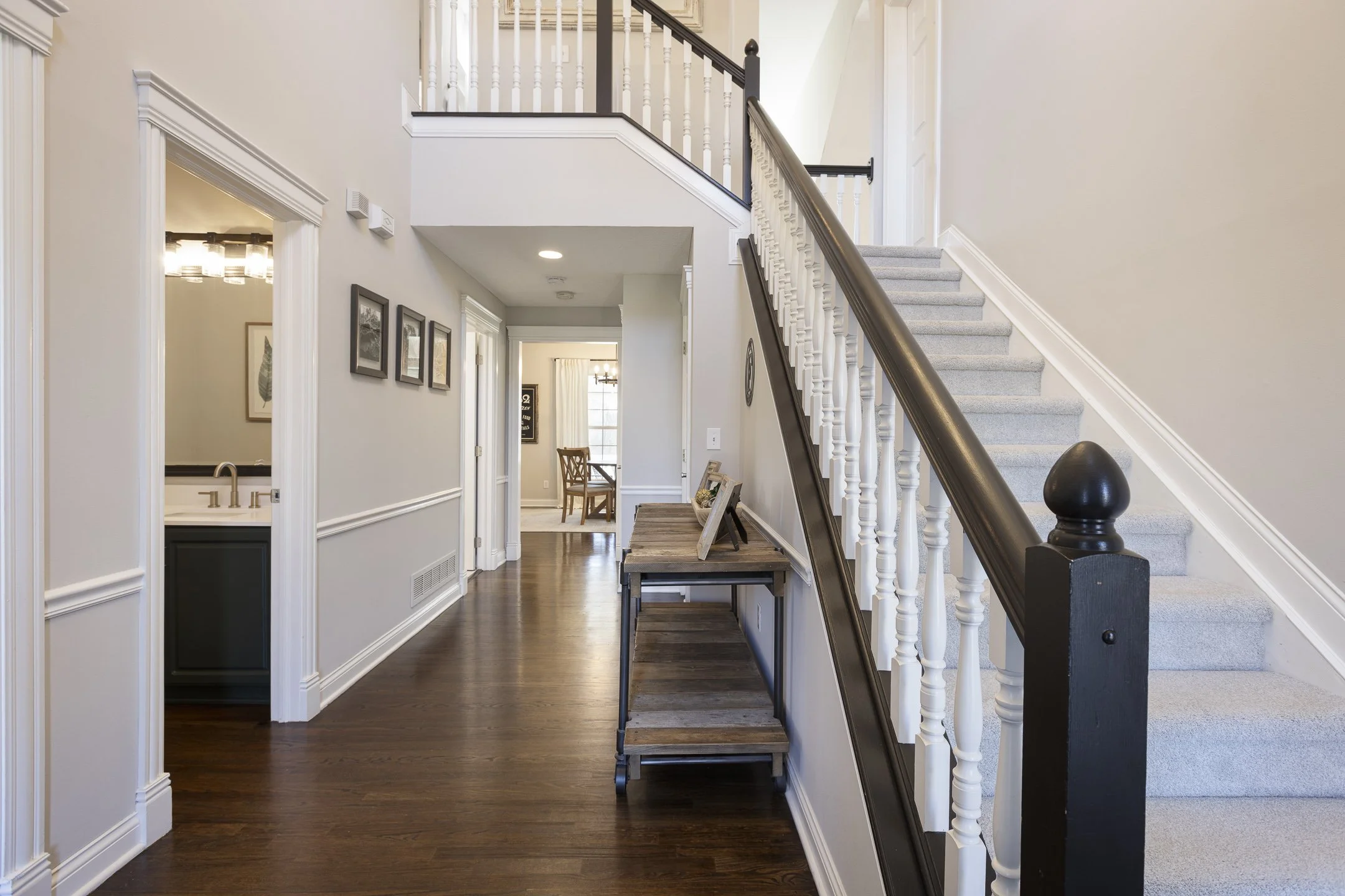 5216 Sugar Run Drive002.jpg