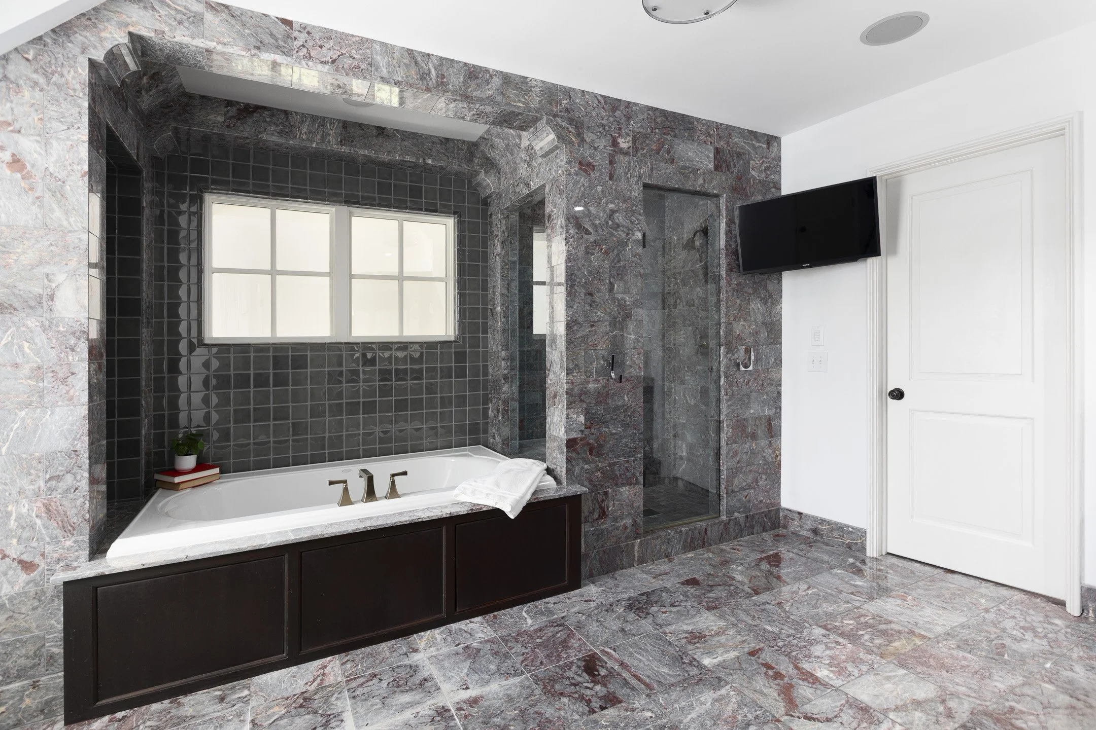 3842 Lambton Place-052.jpg