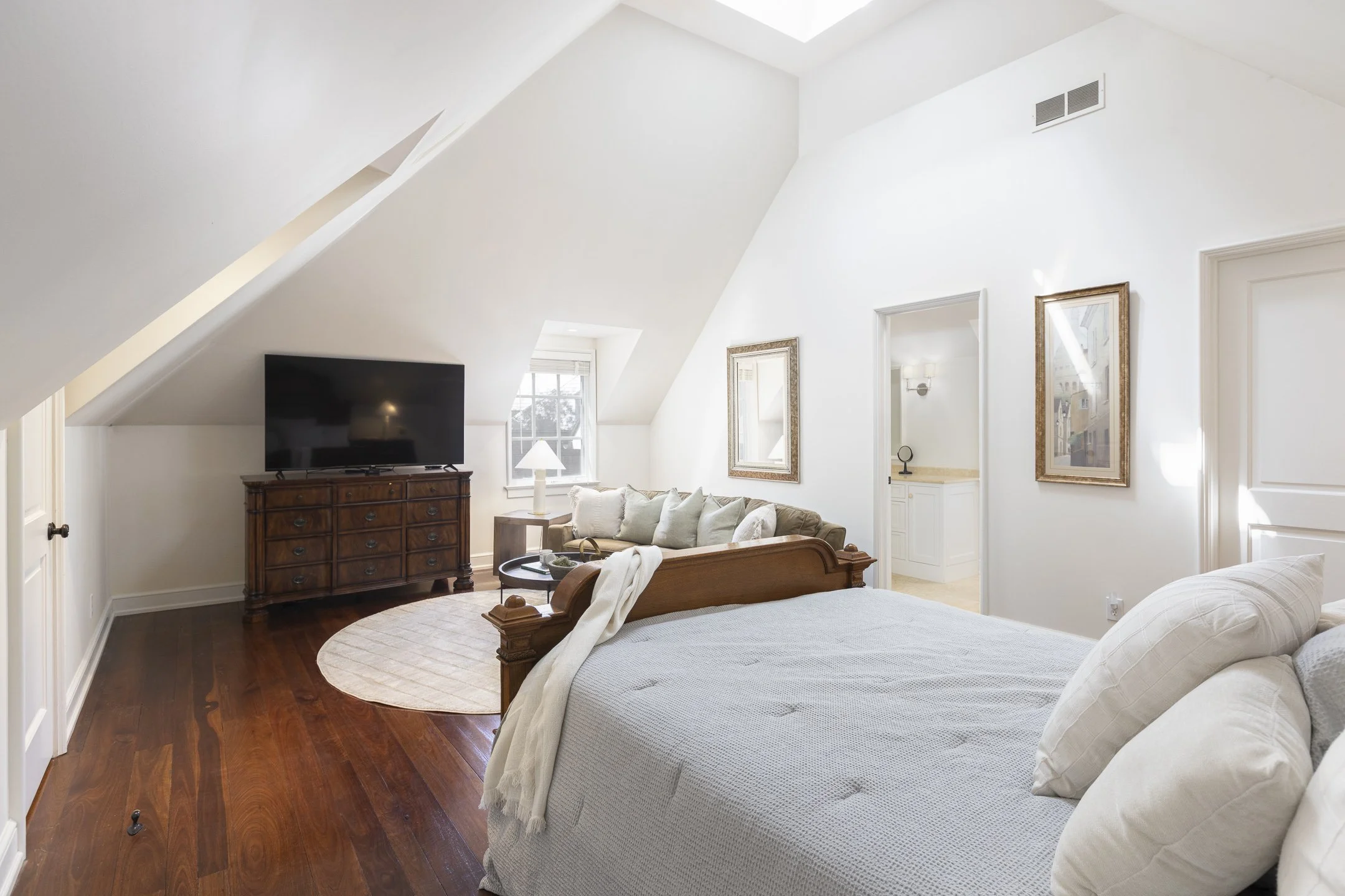 3842 Lambton Place-069.jpg