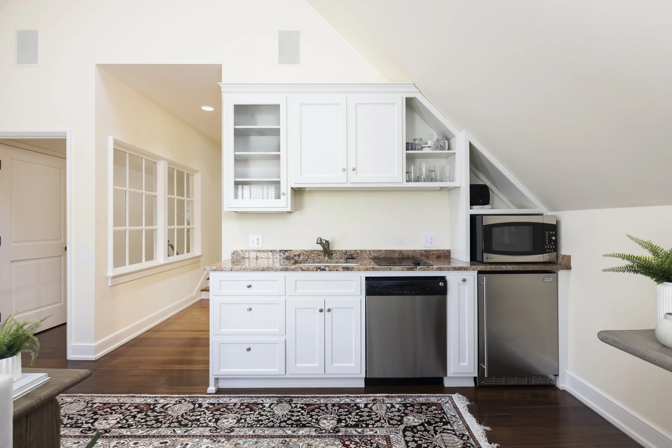 3842 Lambton Place-075.jpg