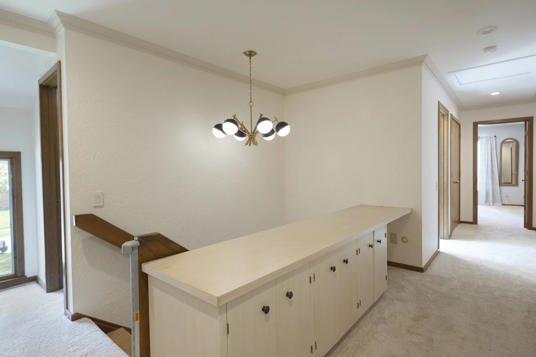 886 Clayton Dr - 030.jpg