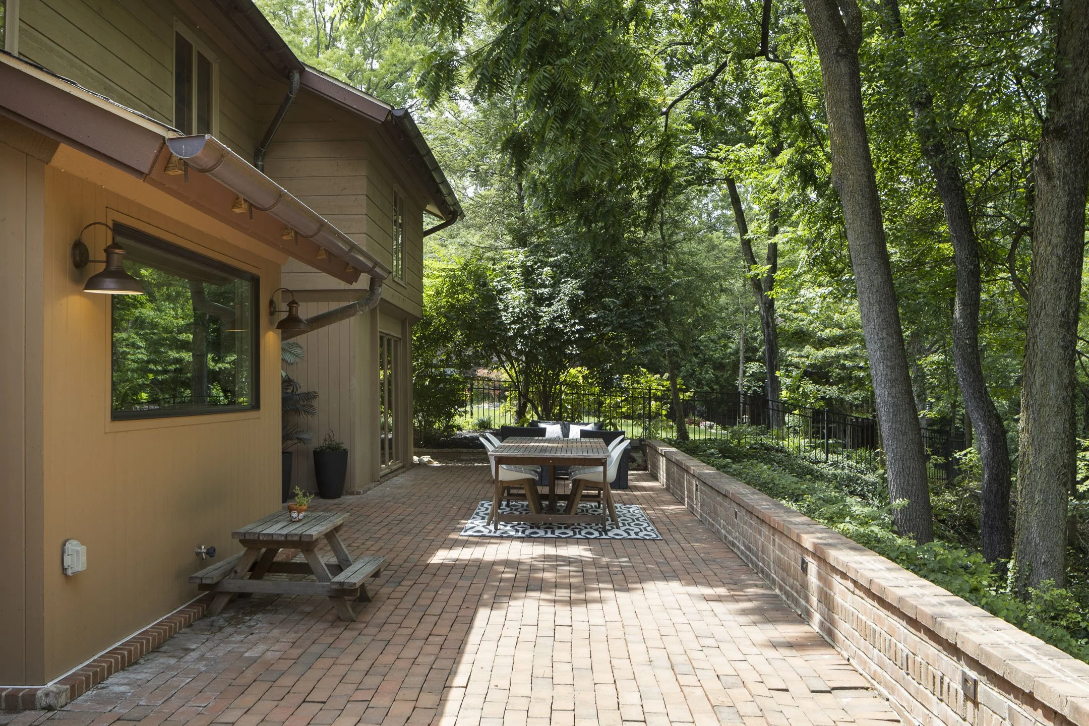 886 Clayton Dr - 070.jpg