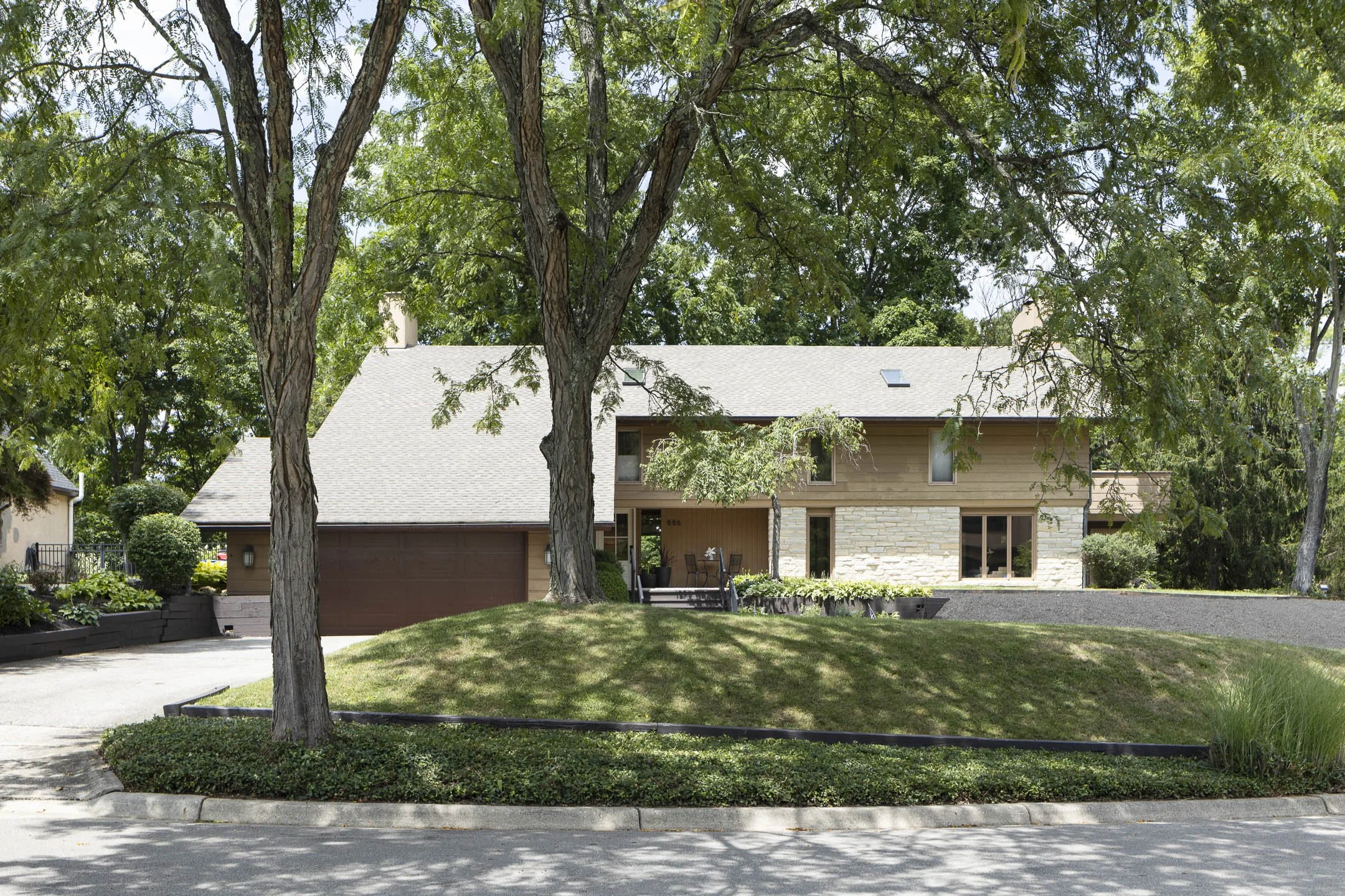 886 Clayton Dr - 080.jpg