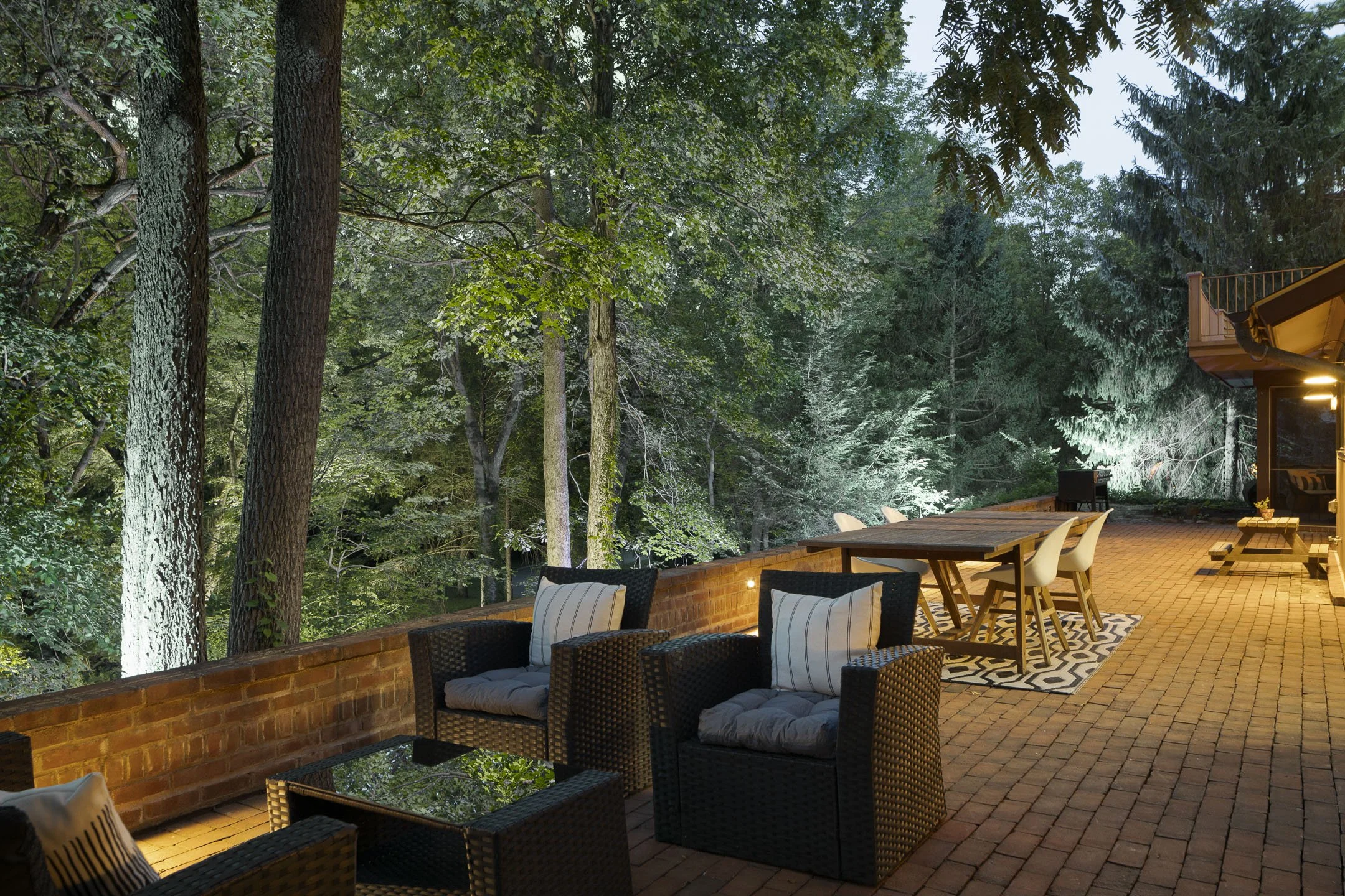 886 Clayton Dr - 088.jpg