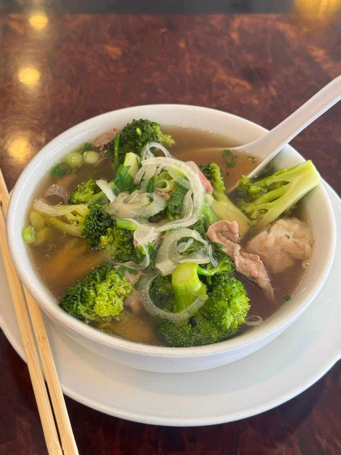 Wishing the weather gets as warm as my belly gets when it&rsquo;s full of pho😮&zwj;💨🍜

NOTICE: We are HIRING!! Looking to work with our team as a server? DM or email us for more information!!

🍜 P8. Special Pho (with added broccoli)
📍 352 Hartfo