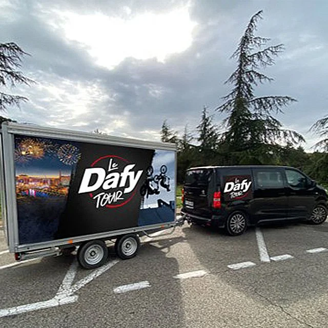 evenement-meca-road-show-portfolio-camion-de-tournée-remoque.jpg