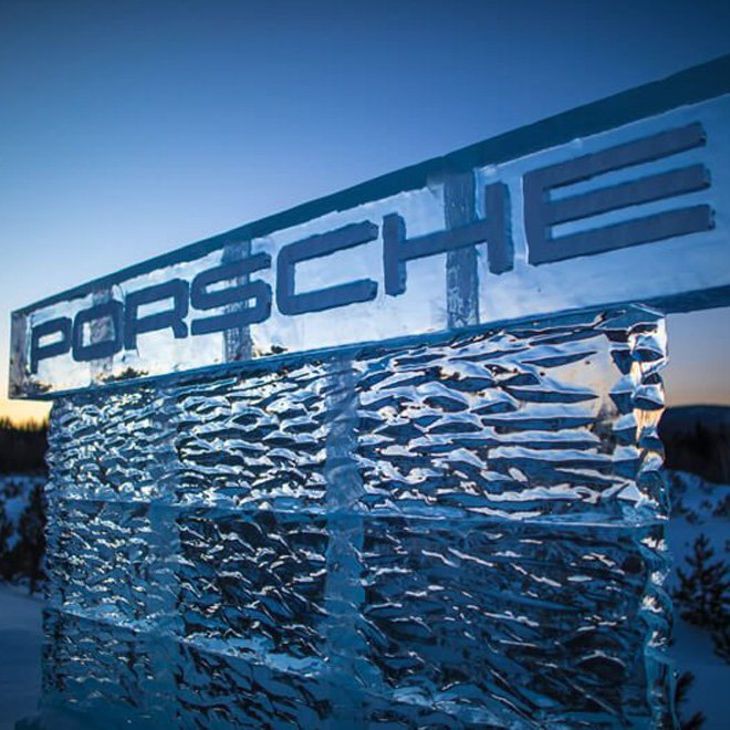 evenement-meca-Sculpture-de-glace-Porsche.jpg