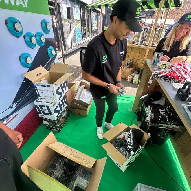 evenement-meca-travailler-avec-nous-repartition-goodies.jpg