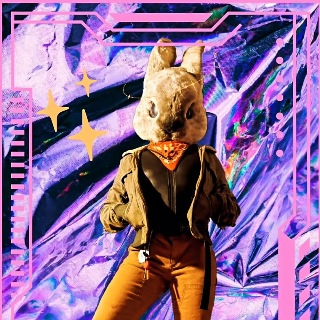 Trying to keep a steady stream of art and photos uploading without a smartphone is more steps and effort than I thought

#fursuit