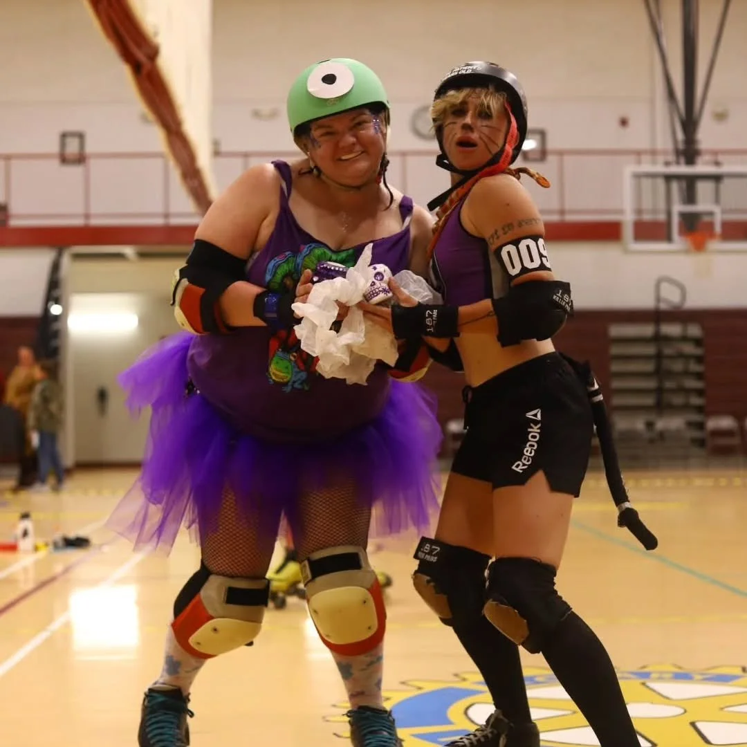 IT WAS A GREAT NIGHT TO BE A LOONEY TUNE 

I skated for the Aroostook team in Caribou last night, and had a great time!! Another bout in the bag, and I even scored another MVJ while doing it!

Shouts out to Locomotor Lopez for clearing the way for me