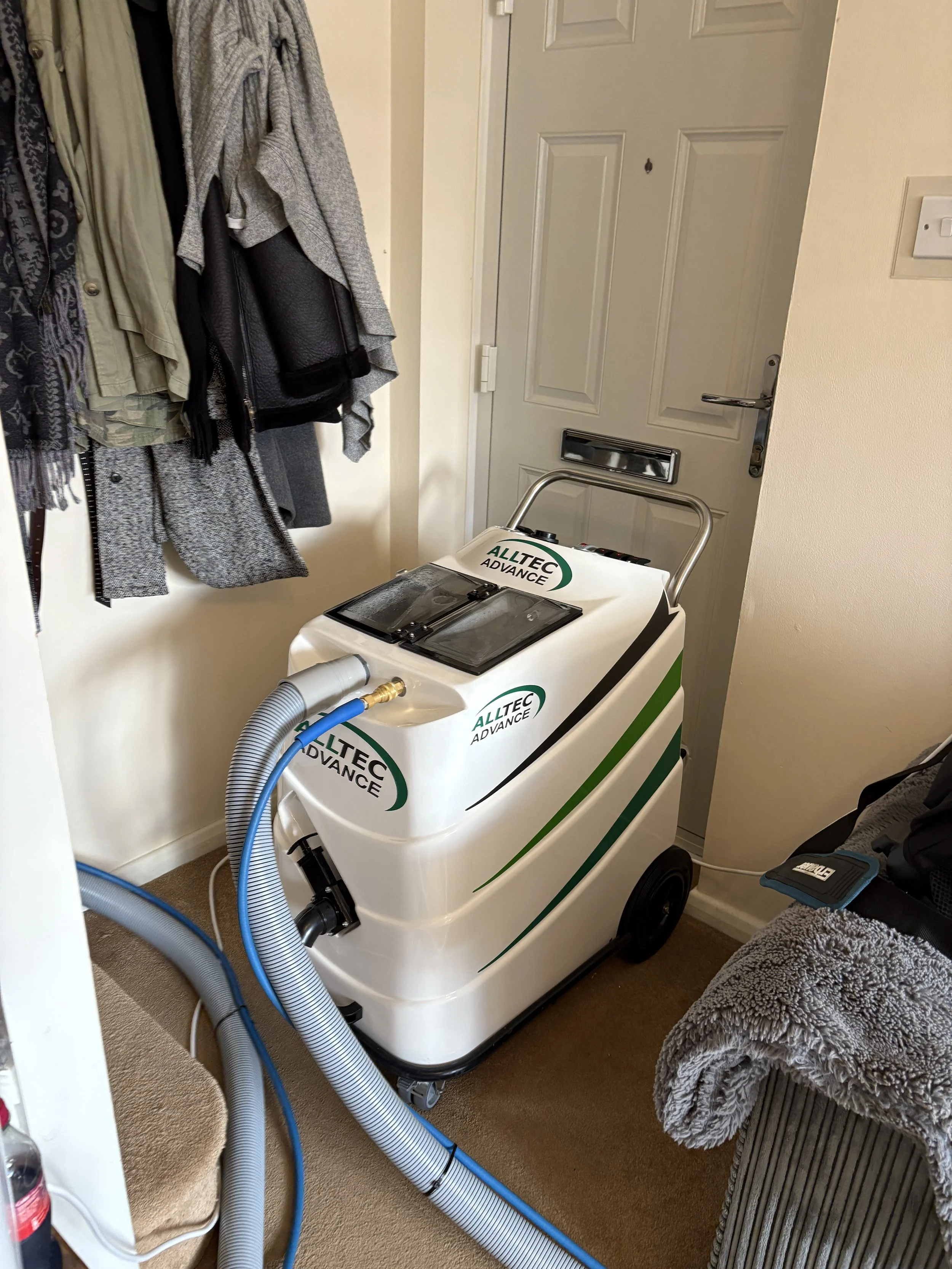 Professional carpet cleaning machine and equipment.