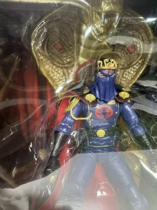 G.I. Joe Classified Series Deluxe Cobra Commander in Dress Uniform 6-Inch Action Figure Regalia Error Close up