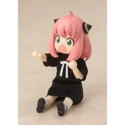 Spy x Family ANYA FORGER Casual Attire Dress Ver. S.H.Figuarts sitting shouting