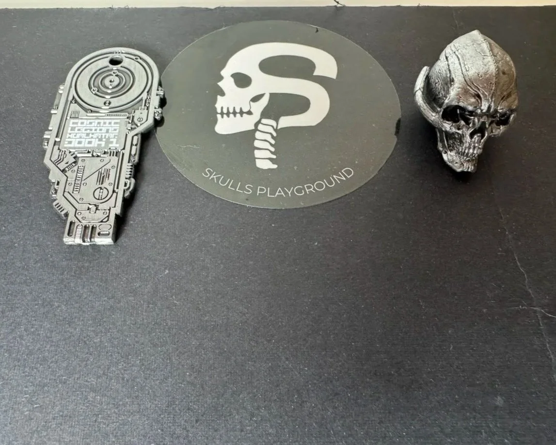 Four Horsemen Cosmic Legions Book 1 Key Silver Coin / key chain & Silver Skull Head Incentive 2023