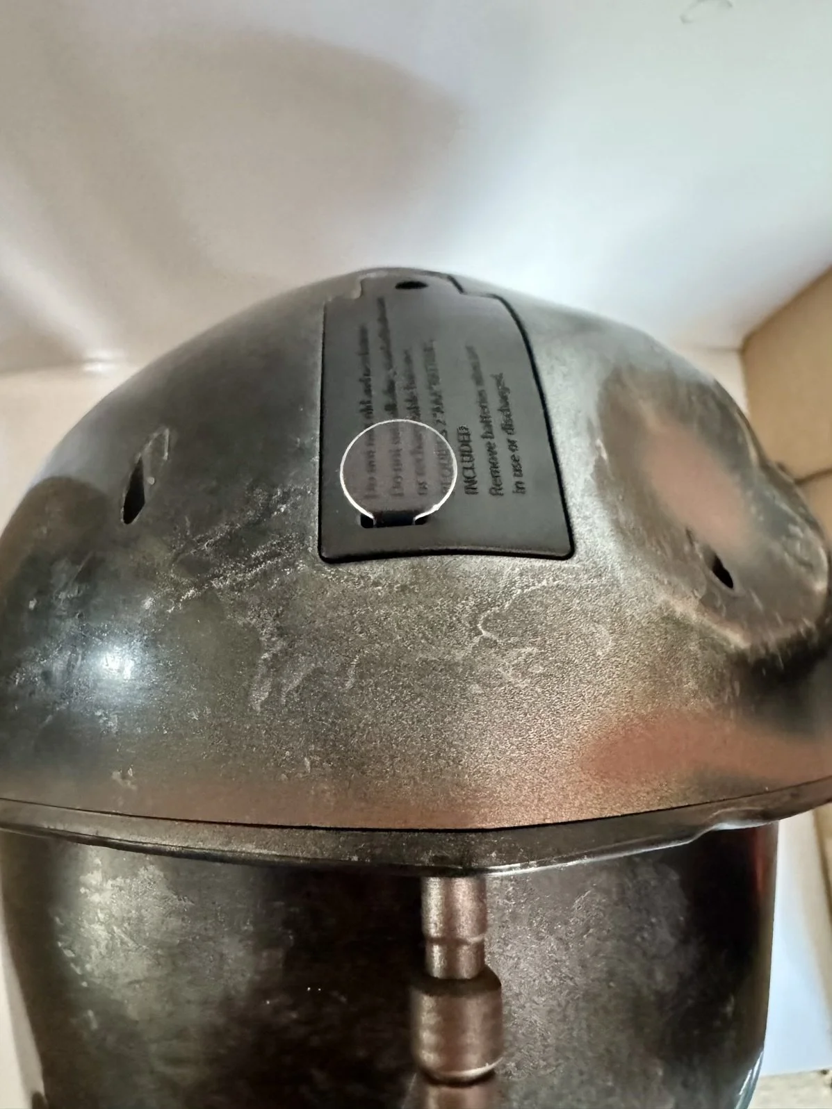Salvaged Protocol Droid Bucket Battery pull tab