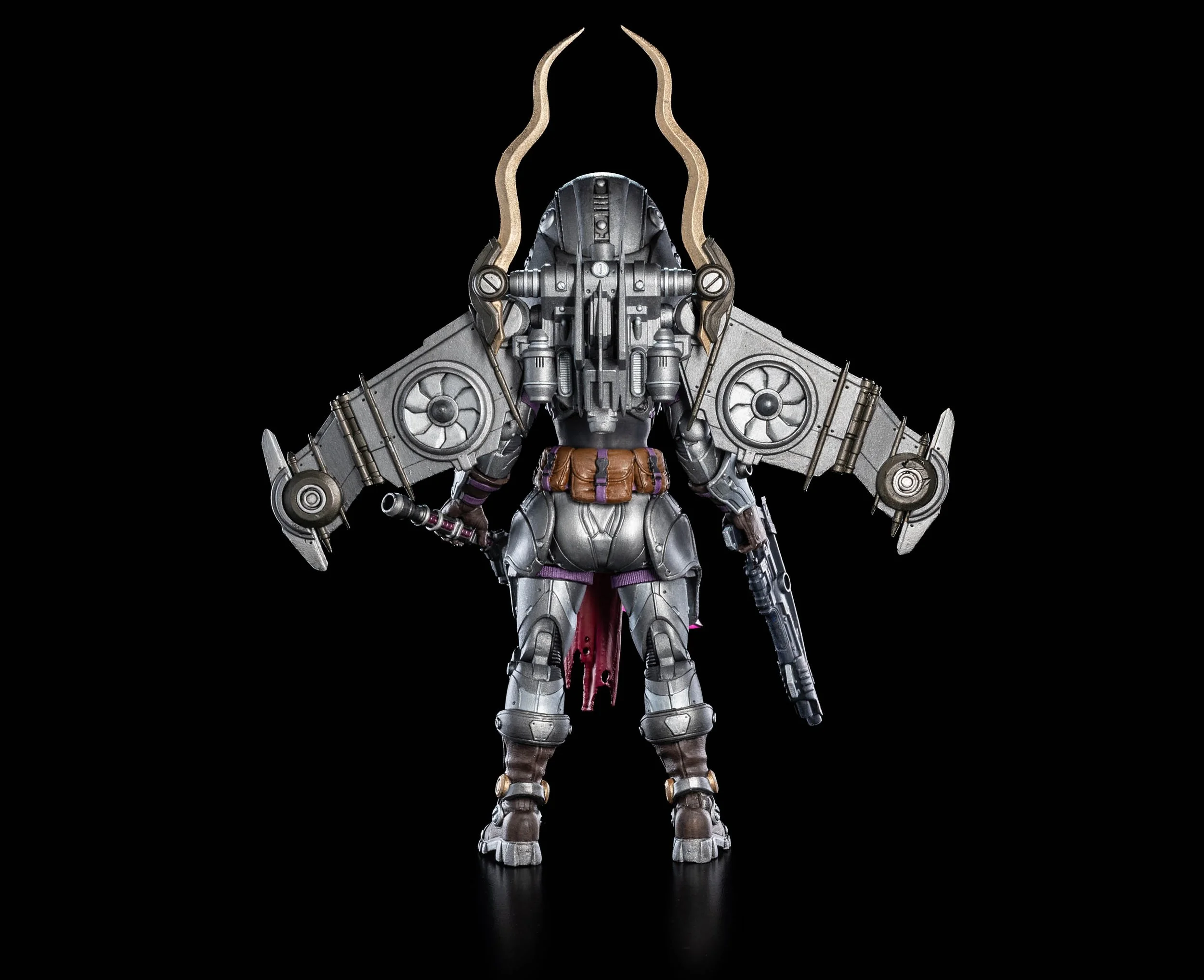 general-hanora-back.jpg