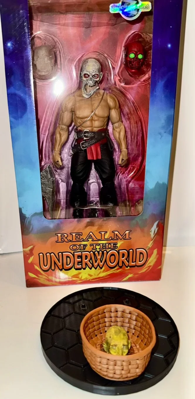 Mythic Legions Grym Zolocon Exclusive with Stand