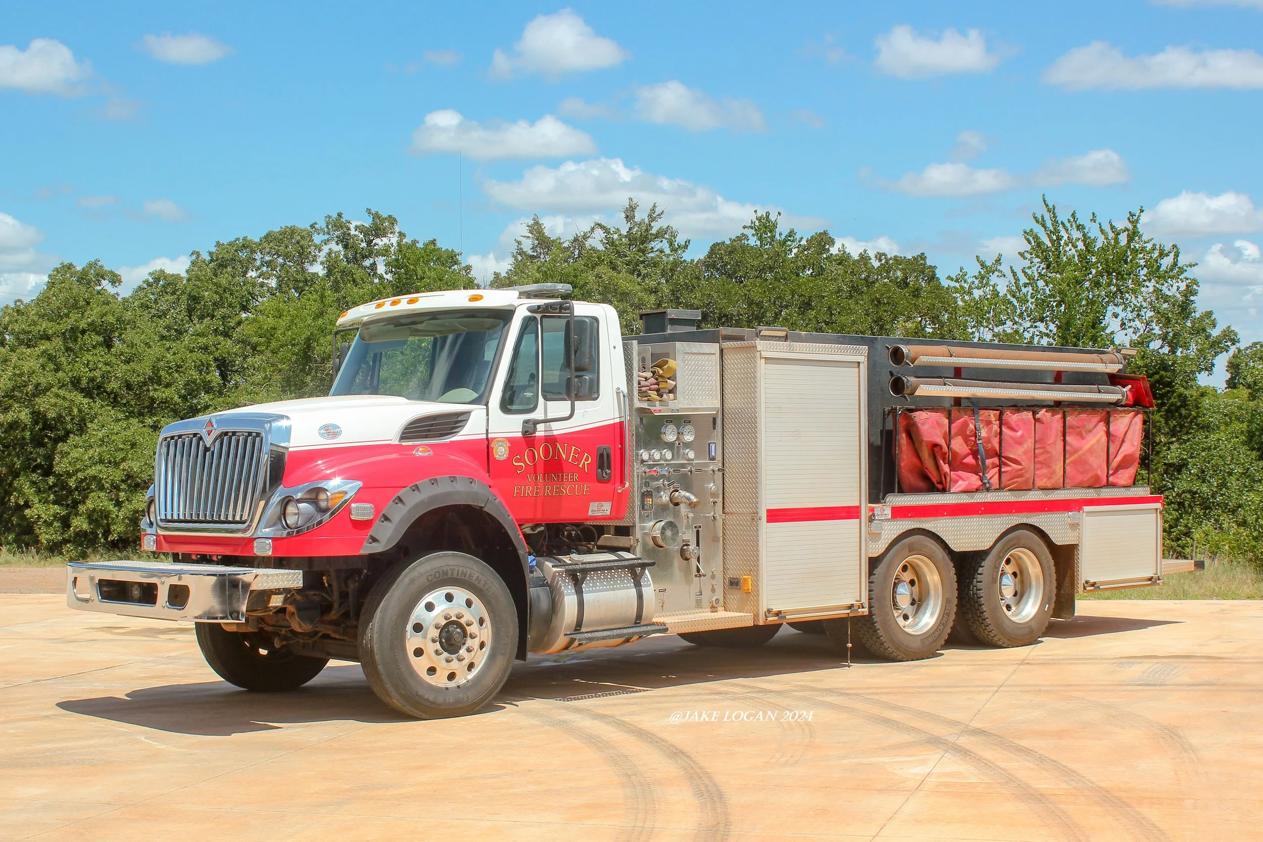 Tanker 4 - 2016 International/Cooper Creek - 1250 Hale/3000 Tank - Diesel/Auto