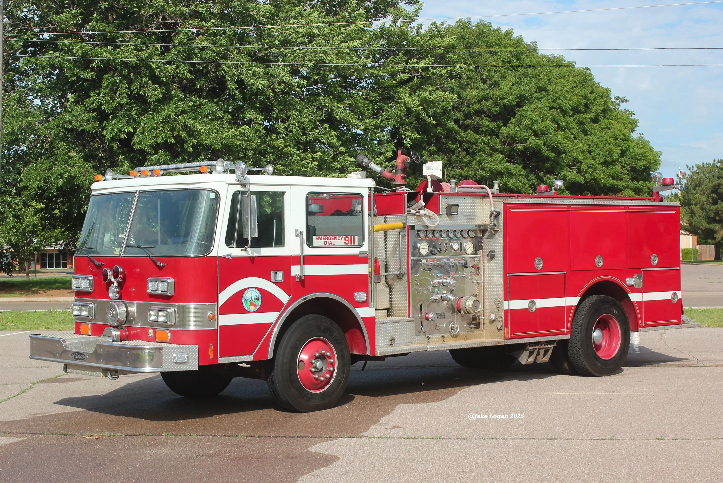 Engine 3 - 1987 Pierce Arrow, Job #E-3361-02 - 1250 Waterous/1000 Tank - Diesel/Auto - ex-Fredericksburg, VA
 
 
Engine 3 was surplused in 2026.