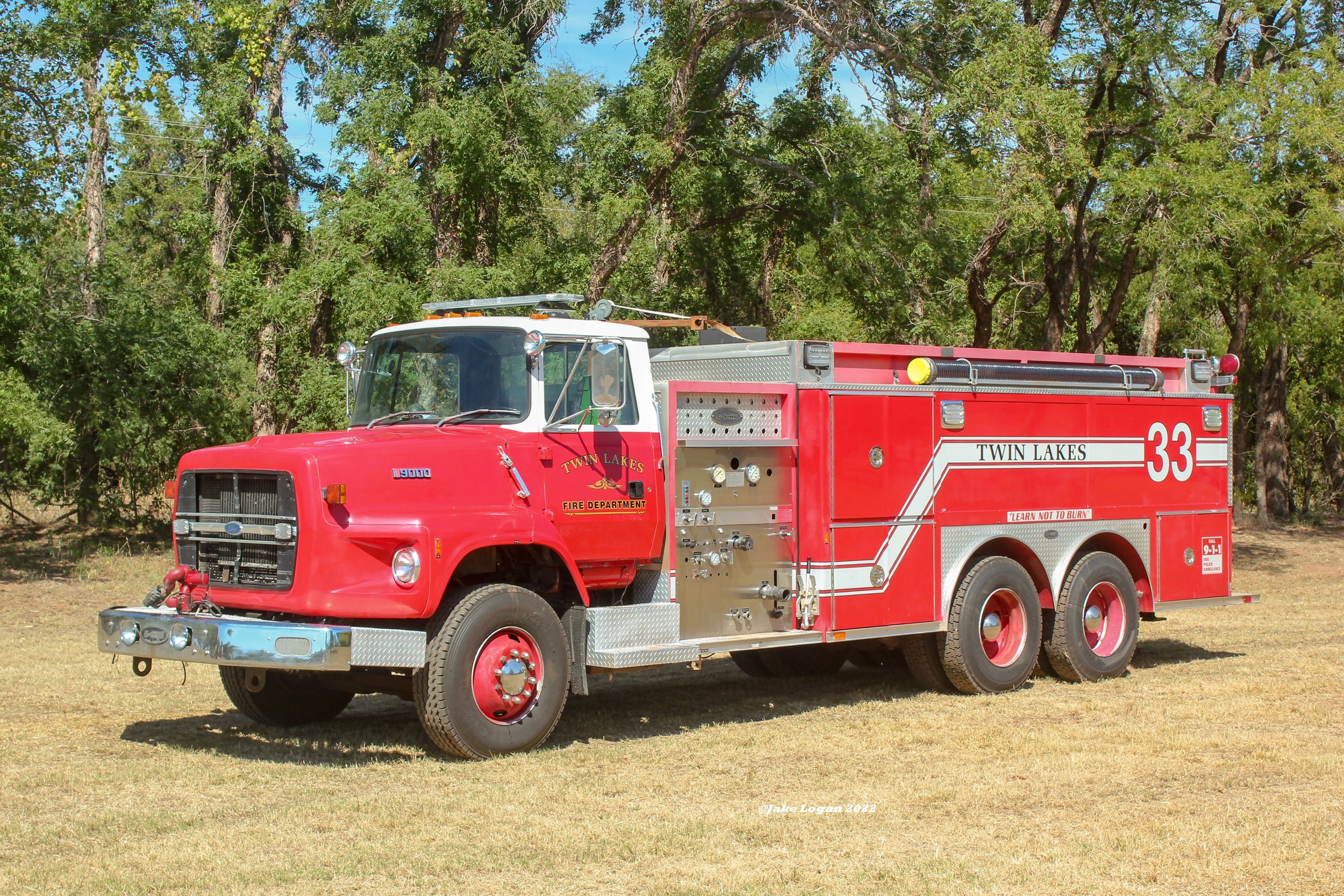 Tanker 33 - 1992 Ford/E-One, S.O. 9330 - 250 Hale/2500 Tank - Diesel/Auto - ex-Oklahoma City
 
 
This truck was donated, free of charge, by the Oklahoma City Fire Department. It last assignment was a reserve, serving as Tanker 33 originally. After it