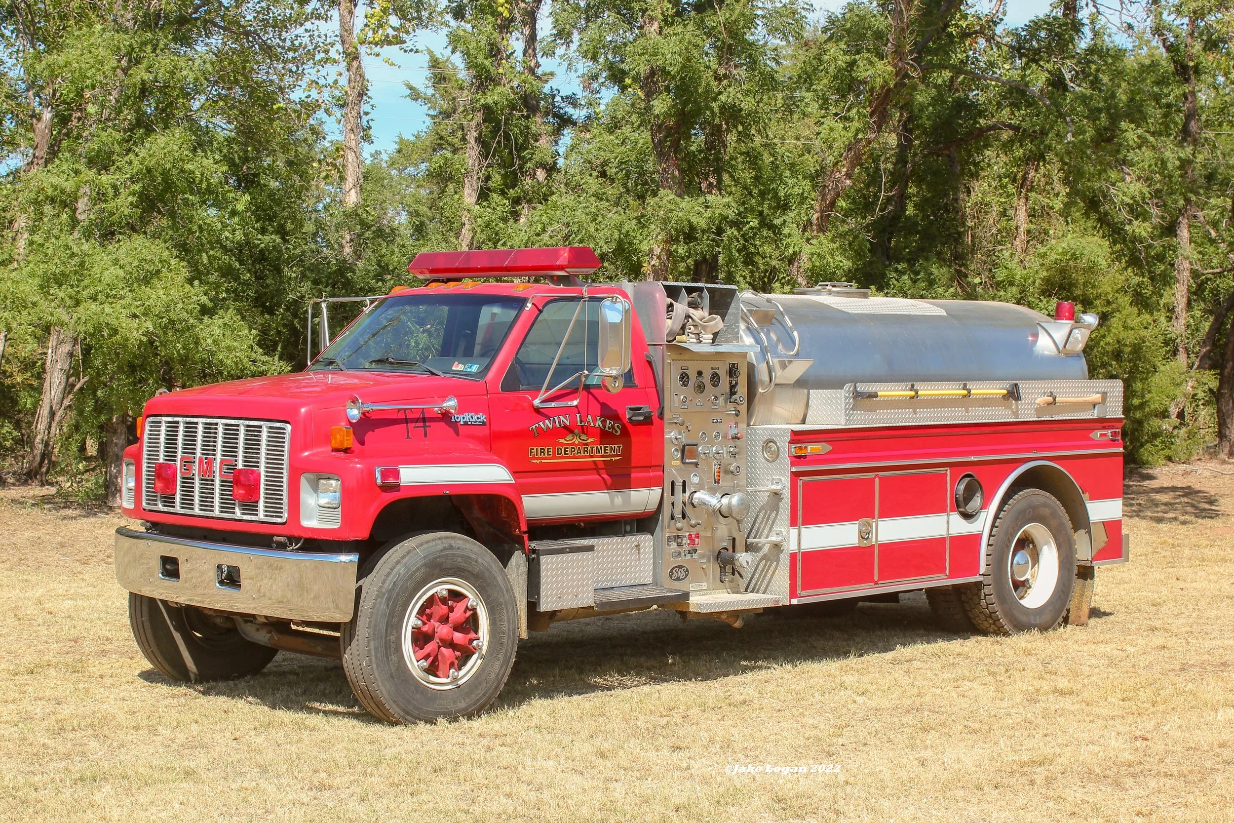 Tanker 44 - 2001 GMC/S&S - 500 Darley/2000 Tank - Diesel/Auto - ex-Bernice, OK, ex-?, PA
 
 
This truck was donated, free of charge, by the Bernice Fire Department. It originally served in an unknown town in Pennsylvania.