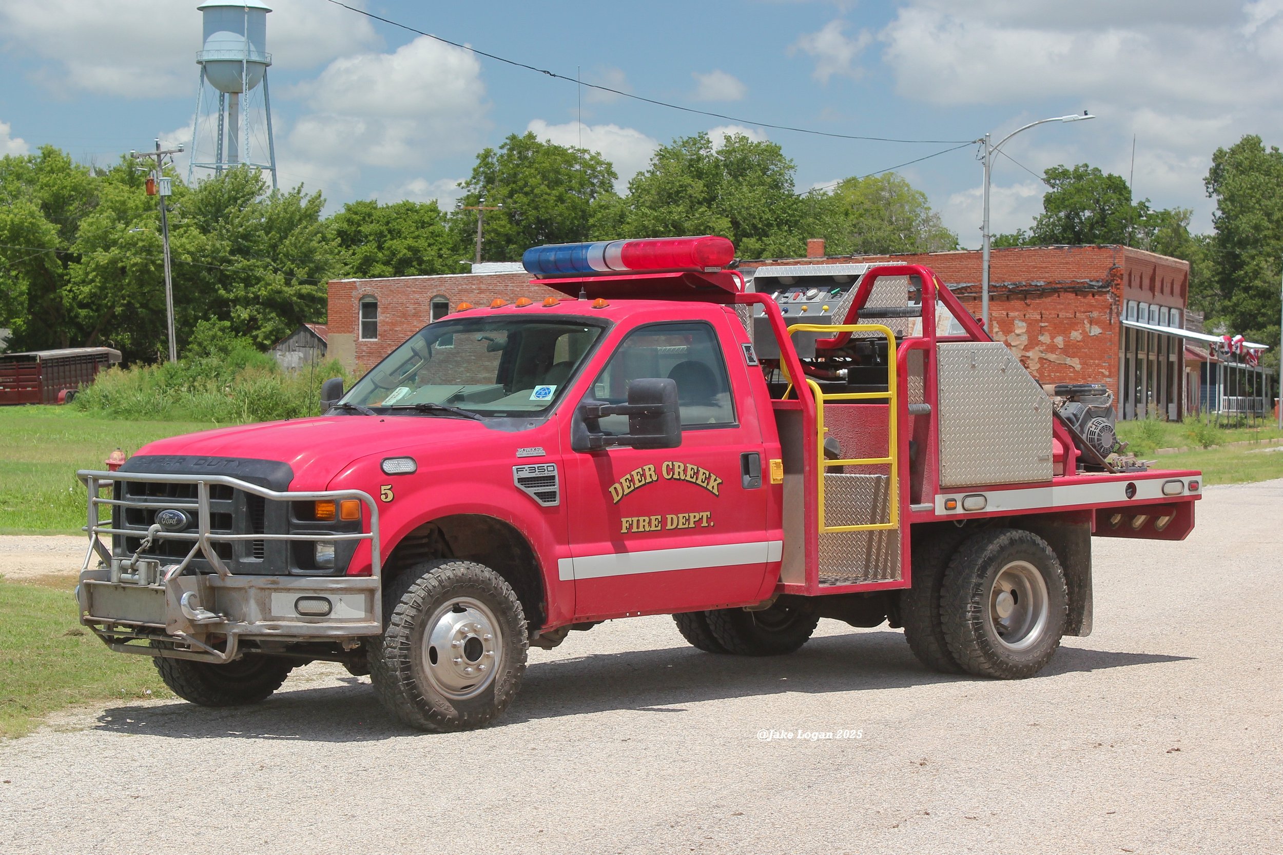 Brush 55 - 2008 Ford F350/Blanchat B-3 Chaparral, Serial #070333 - 200 Hale/300 Tank - Gas/Auto
 
 
Brush 55 is second out for grass fires, which it has seen plenty of as you can see from the hazed over lenses on most of the lights.