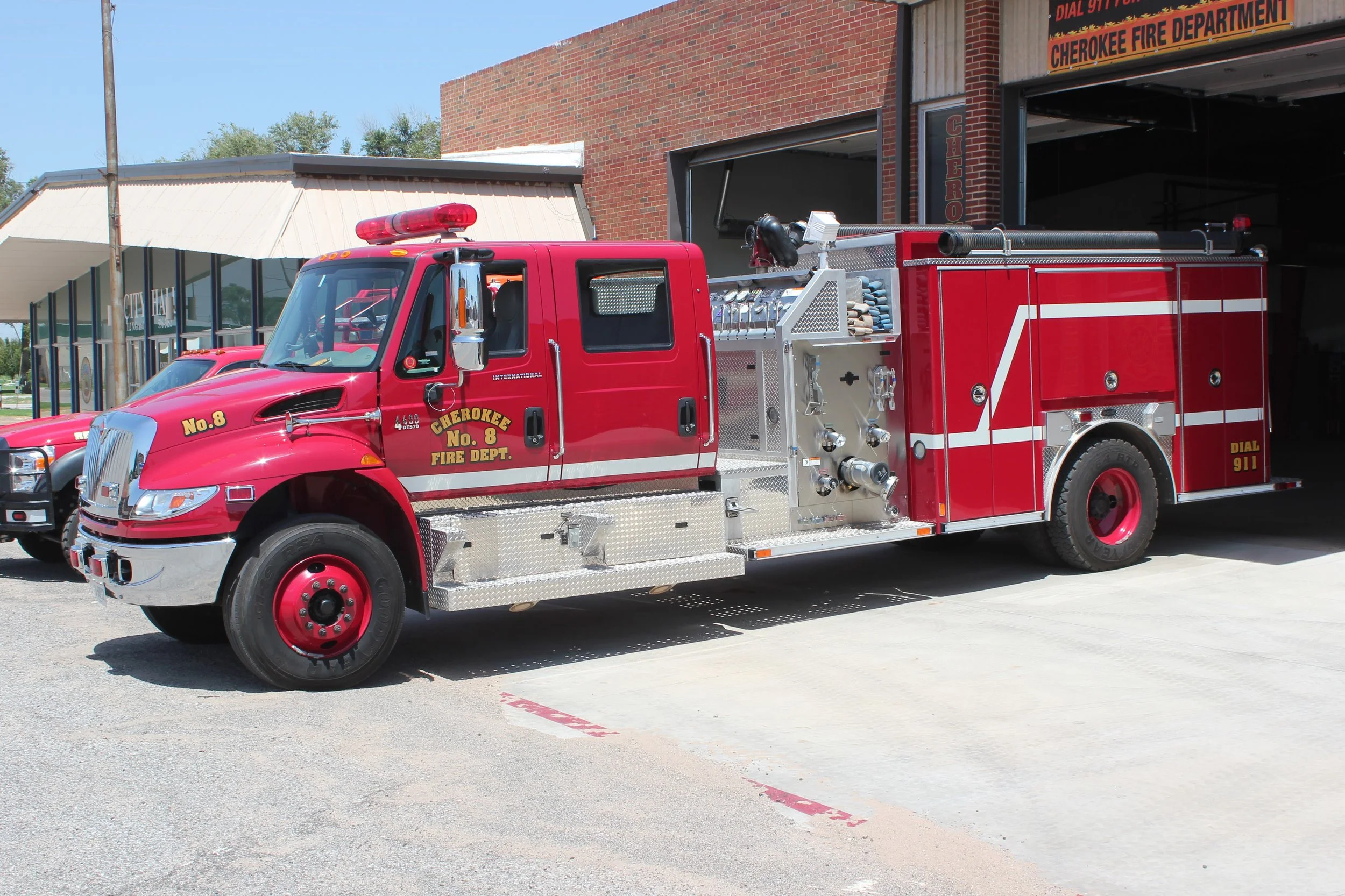 Engine 8 - 2006 International/E-One, Job #? - 1250/500 - Diesel/Auto