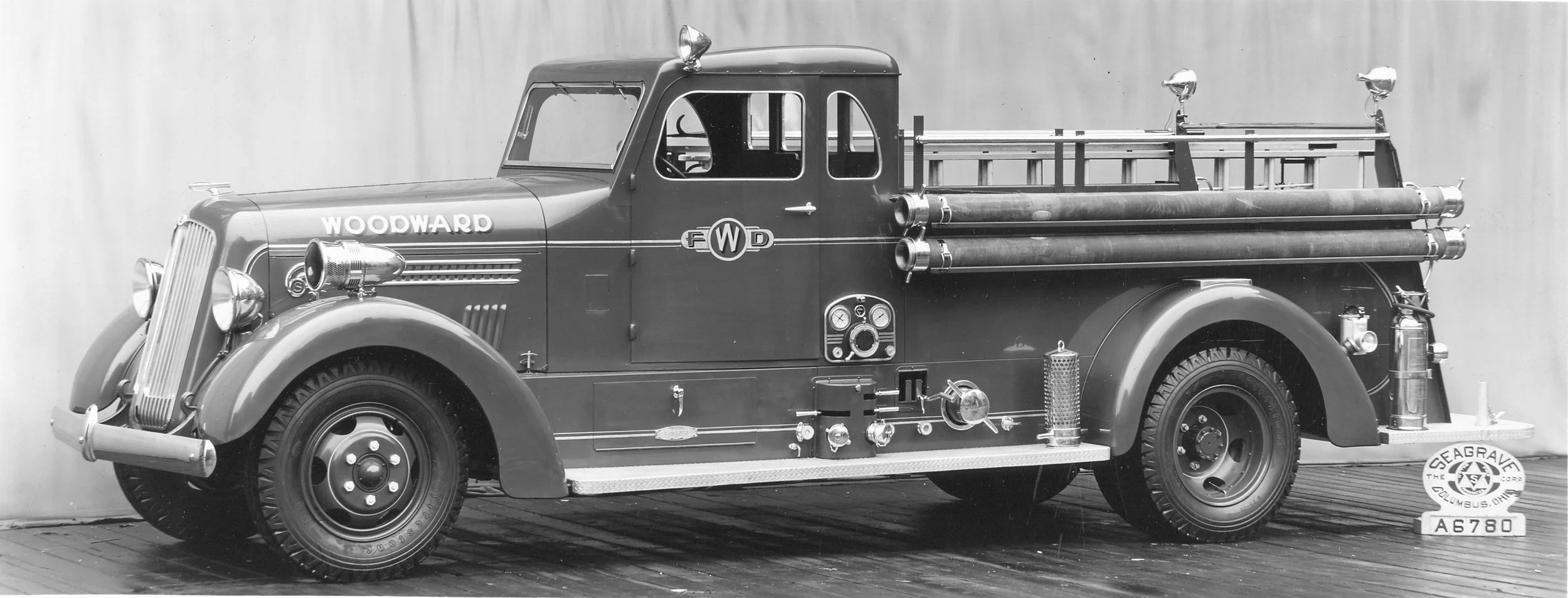Unit number unknown - 1940 Seagrave, A6780 - 750/100 - GM - factory photo
