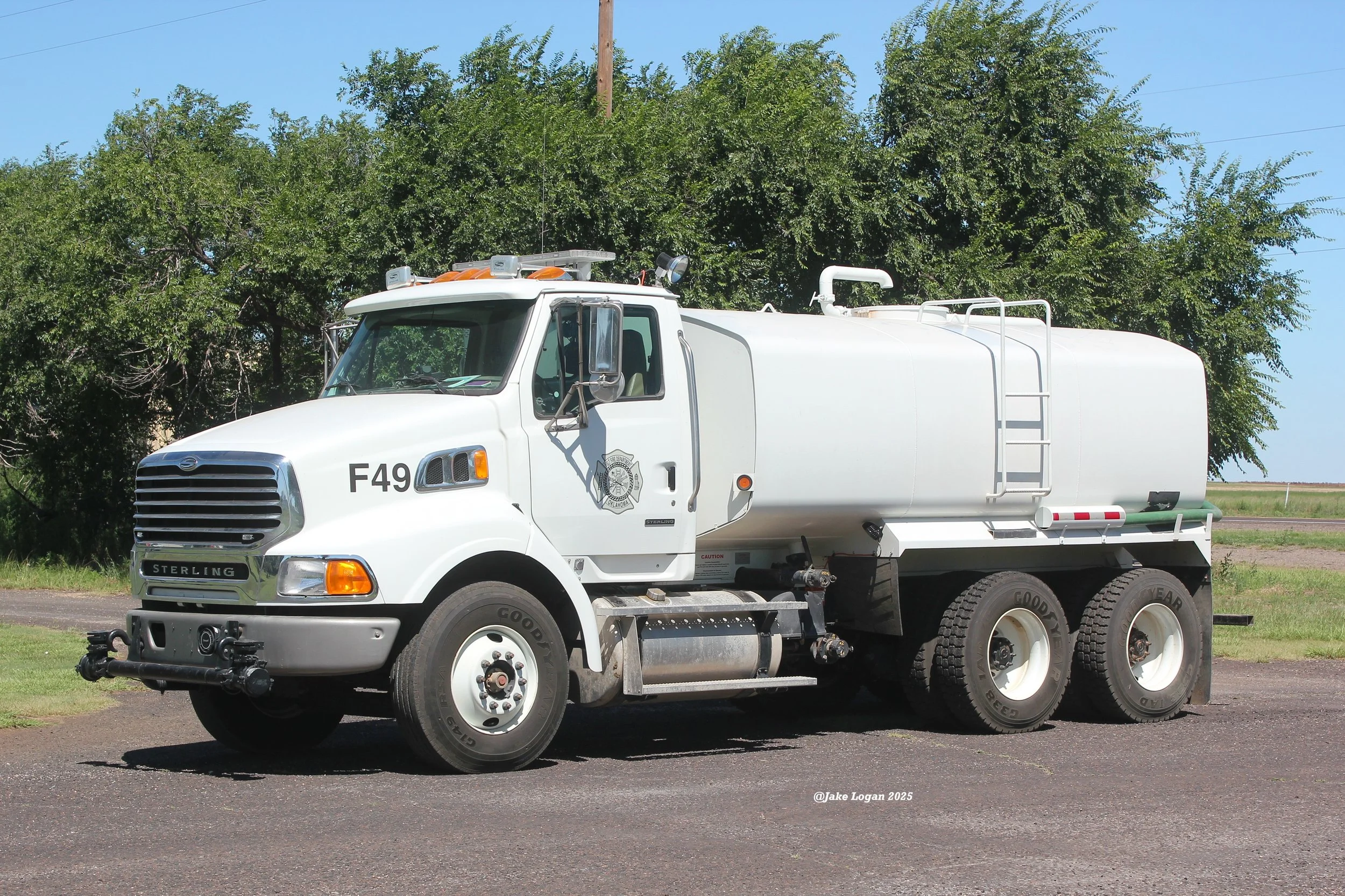 F49 - 2008 Sterling/United - 500 Berkeley/4000 Tank - Diesel/Auto
 
 
F49 is the departments only purpose built tanker and can pump and roll and also has front nozzles for fire attack if needed.