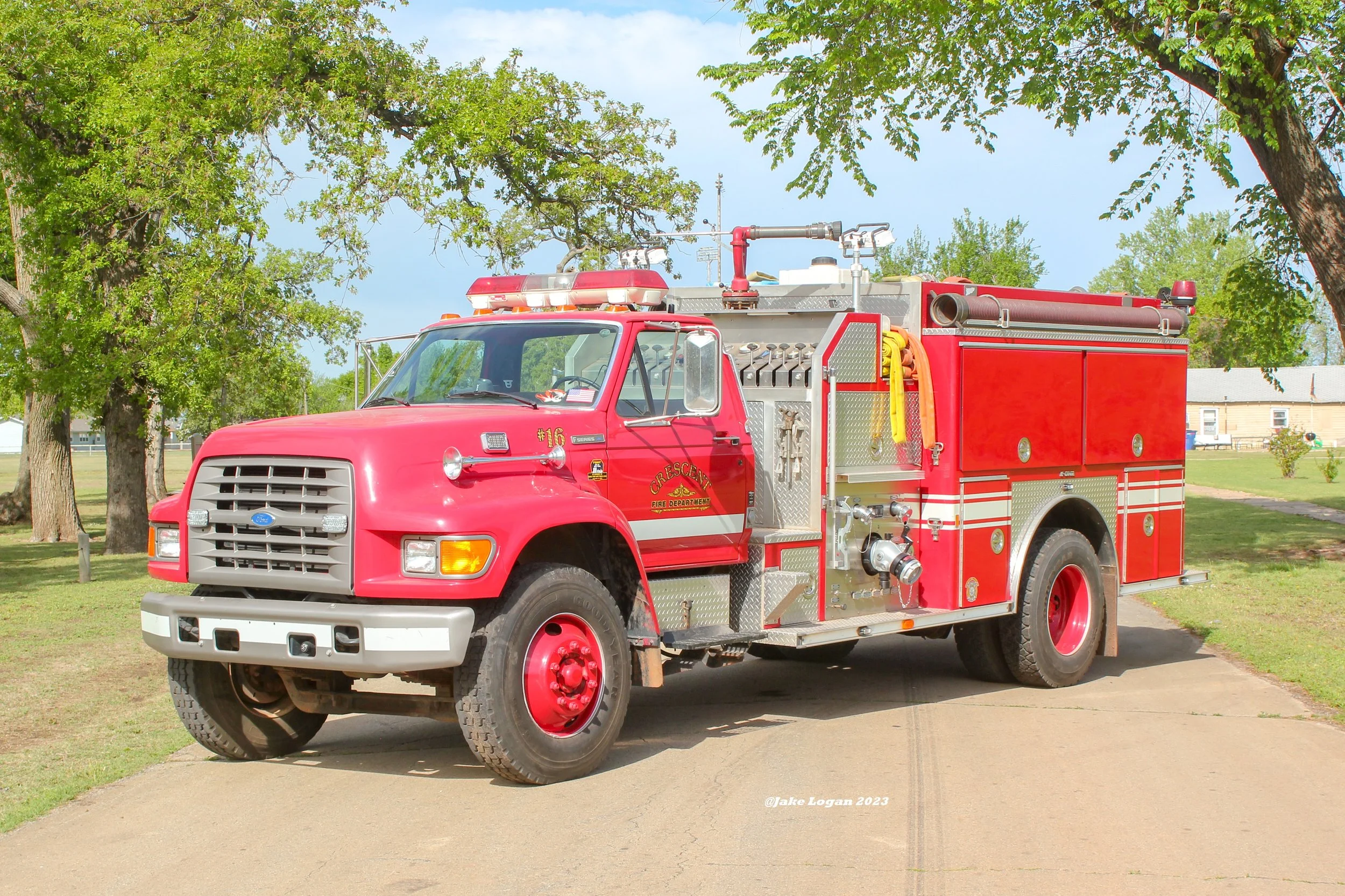 Engine 16 - 1995 Ford F800/E-One, S.O. 15914 - 1250 Hale/1000 - Diesel/Auto
 
 
Engine 16 is third out for structure fires at the department