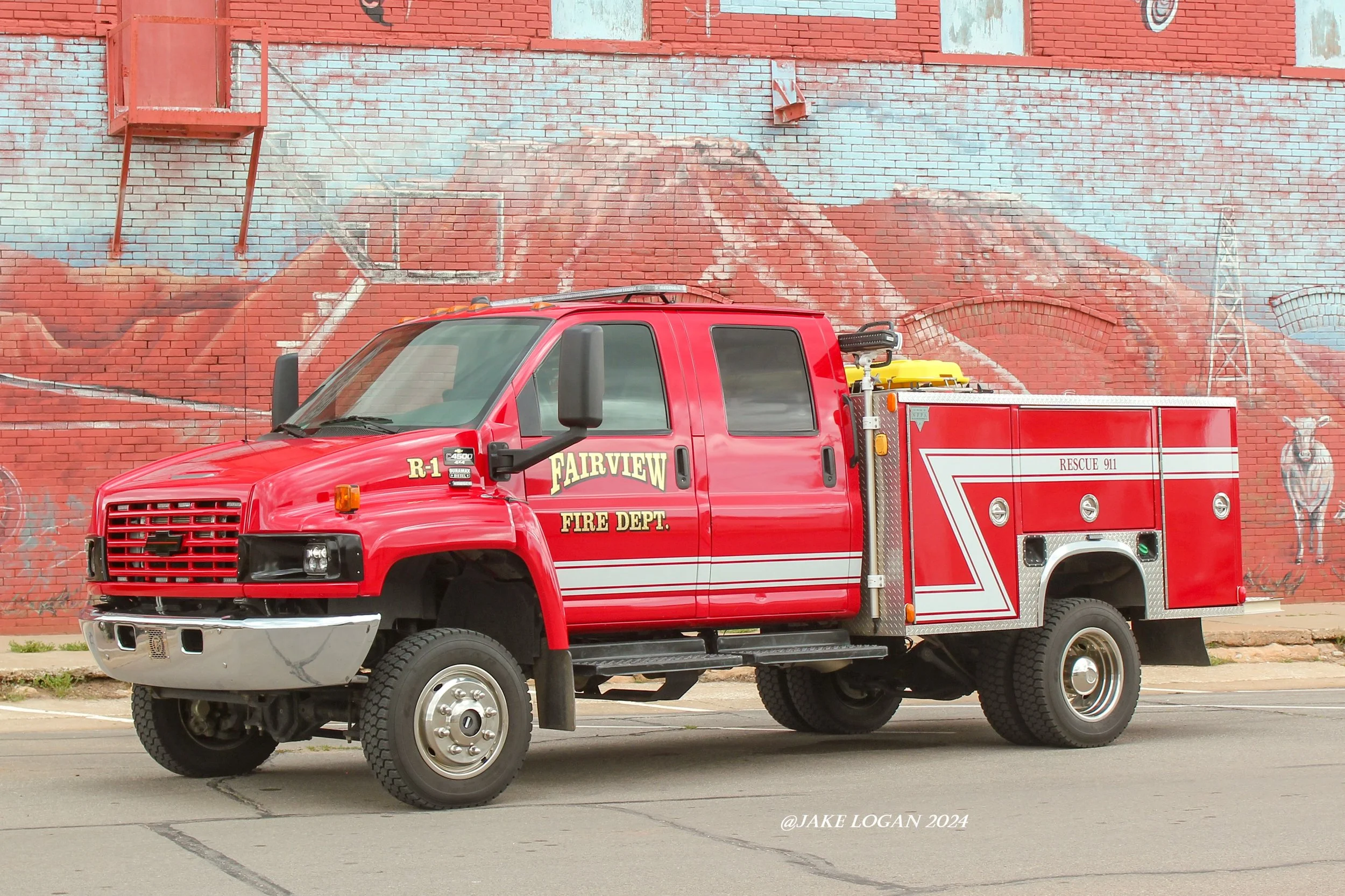 Rescue 1 - 2008 Chevrolet/Neel - Diesel/Auto
 
 
Rescue 1 first out for any accident in Fairview's response area. This truck is equipped with electric extrication tools. The body of this truck was remounted from a 2000 Chevy 3500.