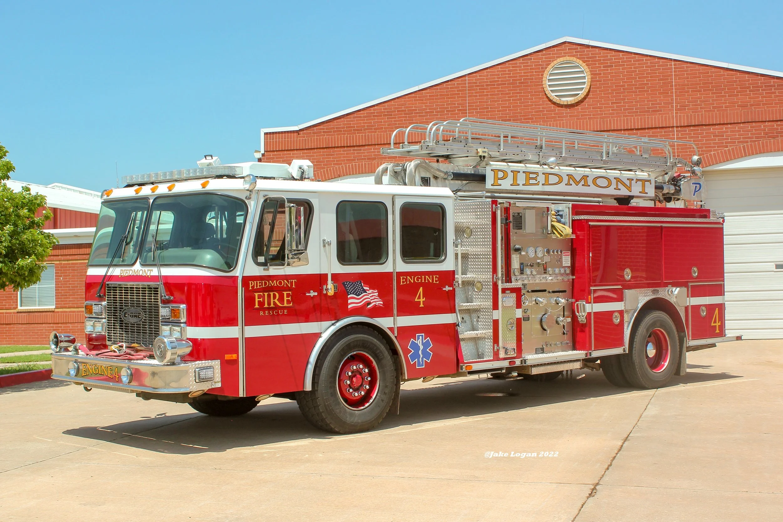 Engine 4 - 1999 E-One, S.O. 20234 - 1500 Hale/500 Tank - Diesel/Auto - ex-Pueblo Chemical Depot, CO, ex-McAlester Ammunition Plant, OK
 
 
Engine 4 is the departments only aerial device and will respond as requested and staffed by volunteers. It orig