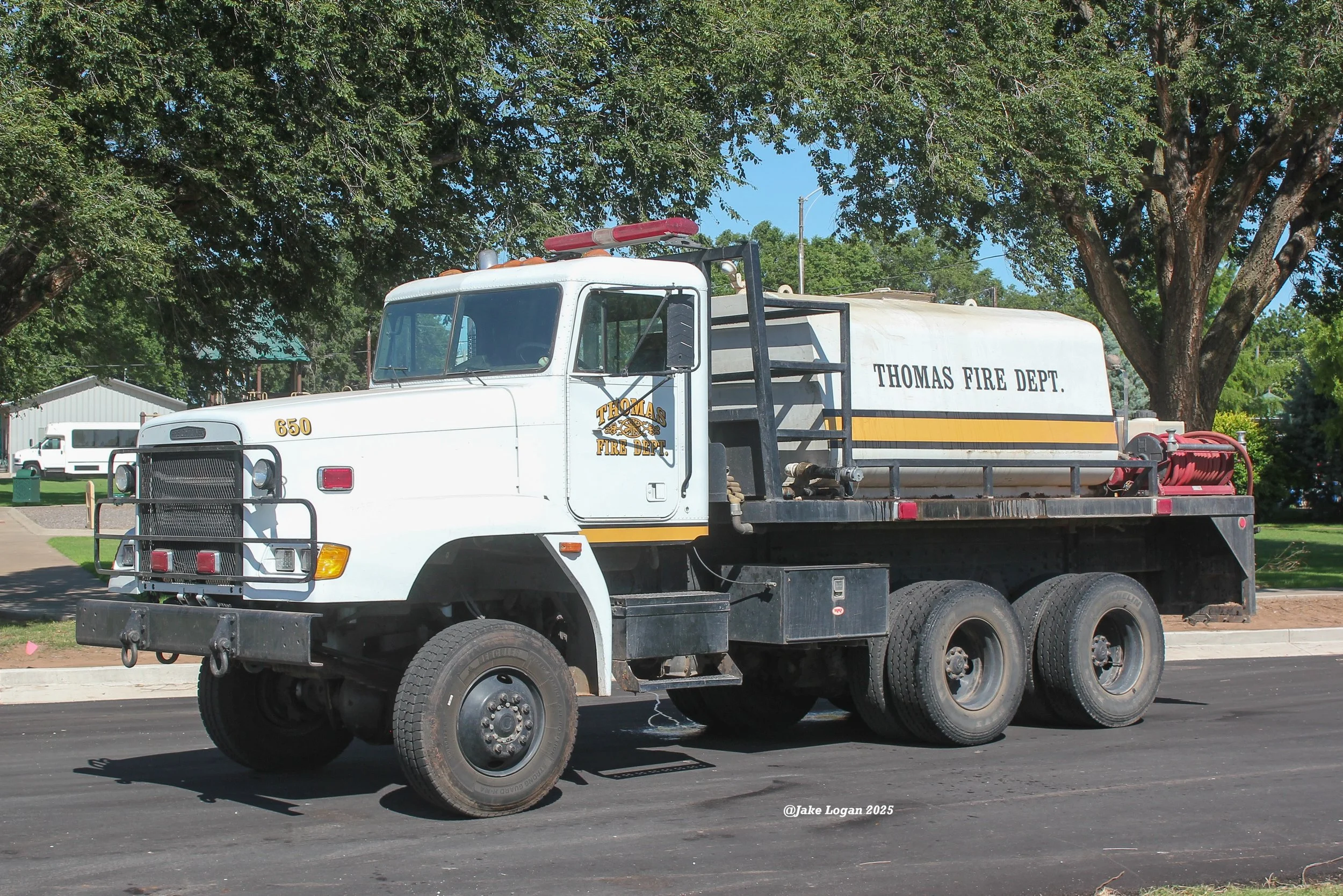 Brush 650 - 1992 Freightliner/WFD - 200 Hale/1500 Tank - Diesel/Auto - ex-Weatherford, OK
 
 
Purchased from nearby Weatherford, 650 replaced an older AM General and is the departments only heavy brush pumper.