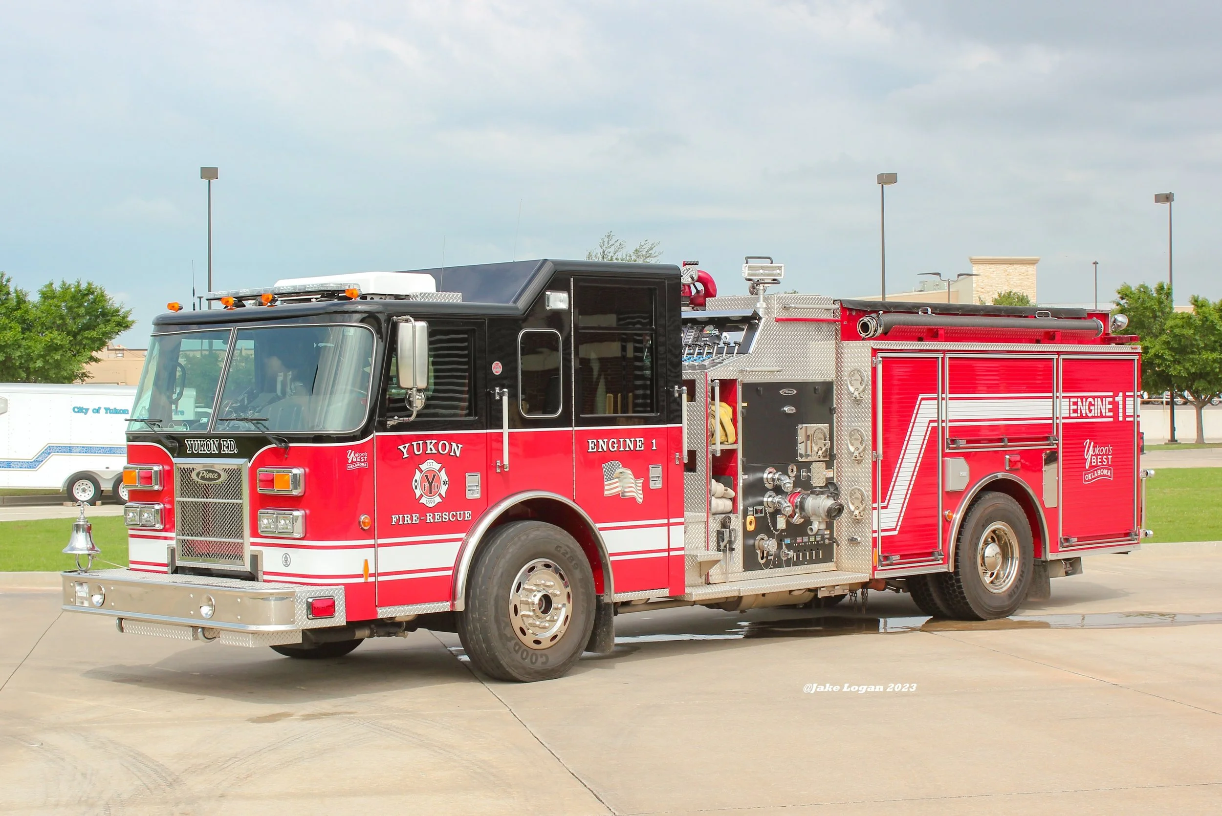 Engine 1 - 2013 Pierce Saber, Job #25997 - 1500 Waterous/750 Water/30 Foam - Diesel/Auto
 
 
Engine 1 acts as the departments reserve engine but can respond as a first due piece if the rescue is already out on a call.